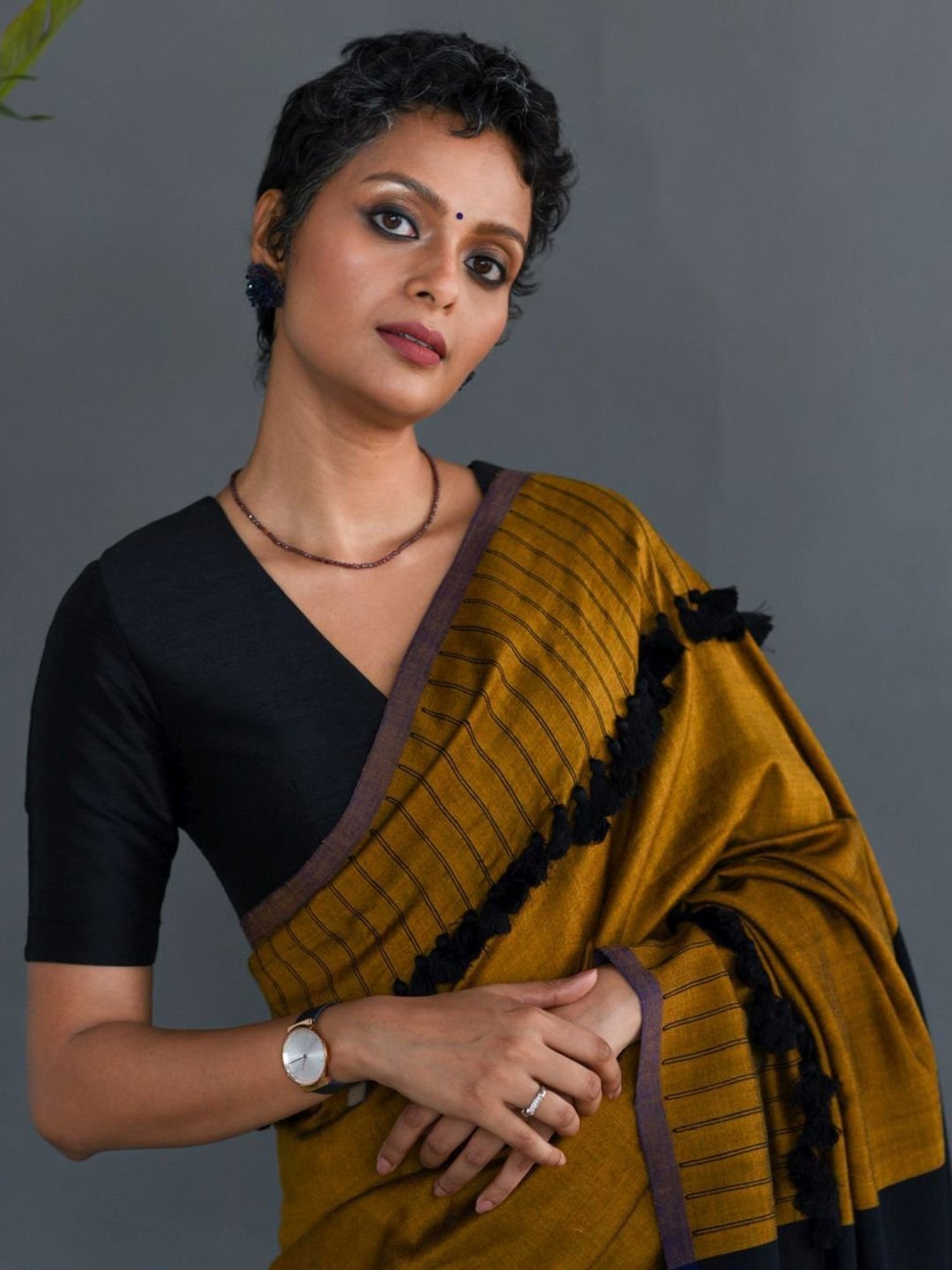 Suta Mustard & Black Plain Saree Without Blouse