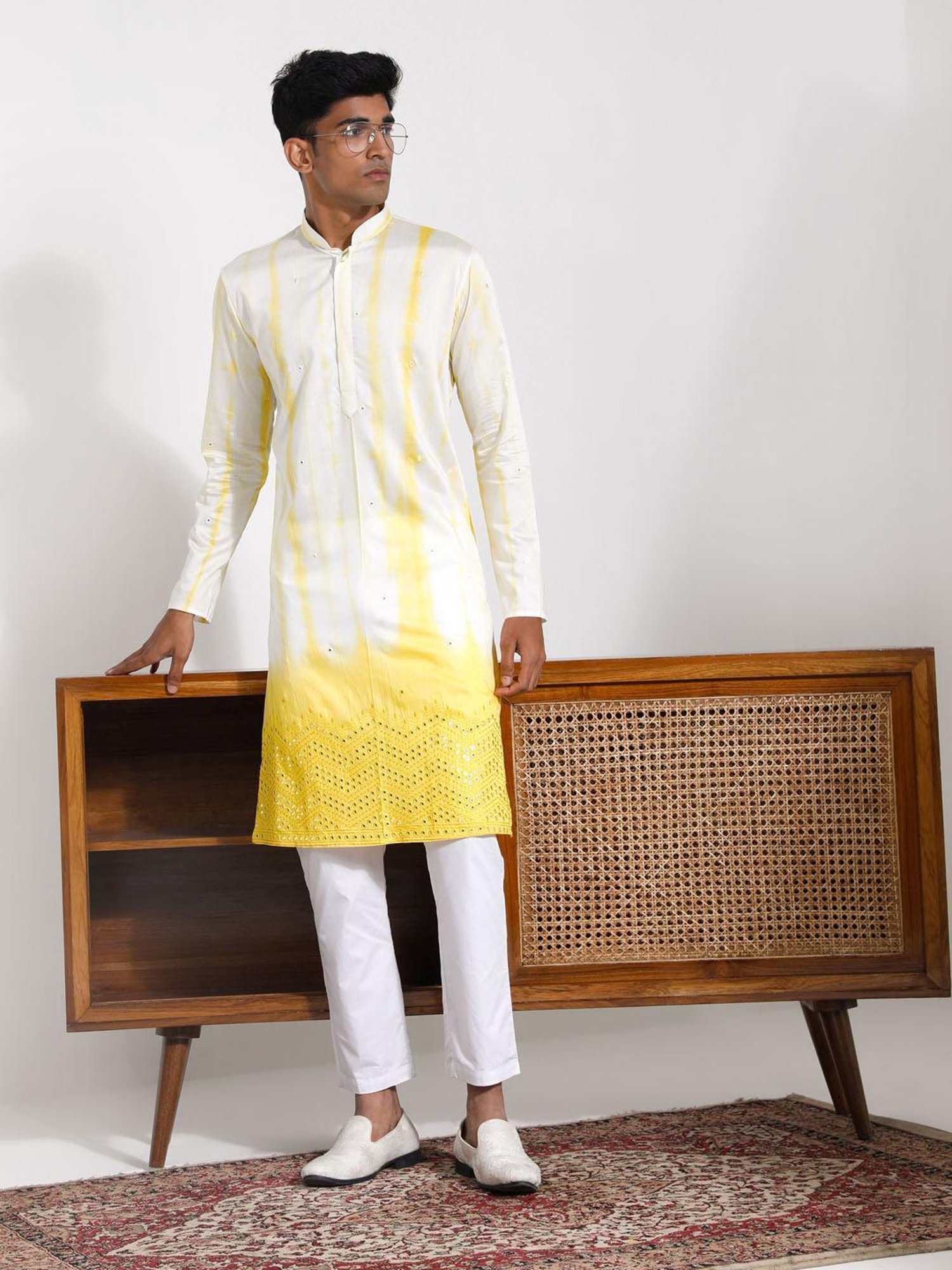 Vastramay White & Yellow Regular Fit Printed Kurta