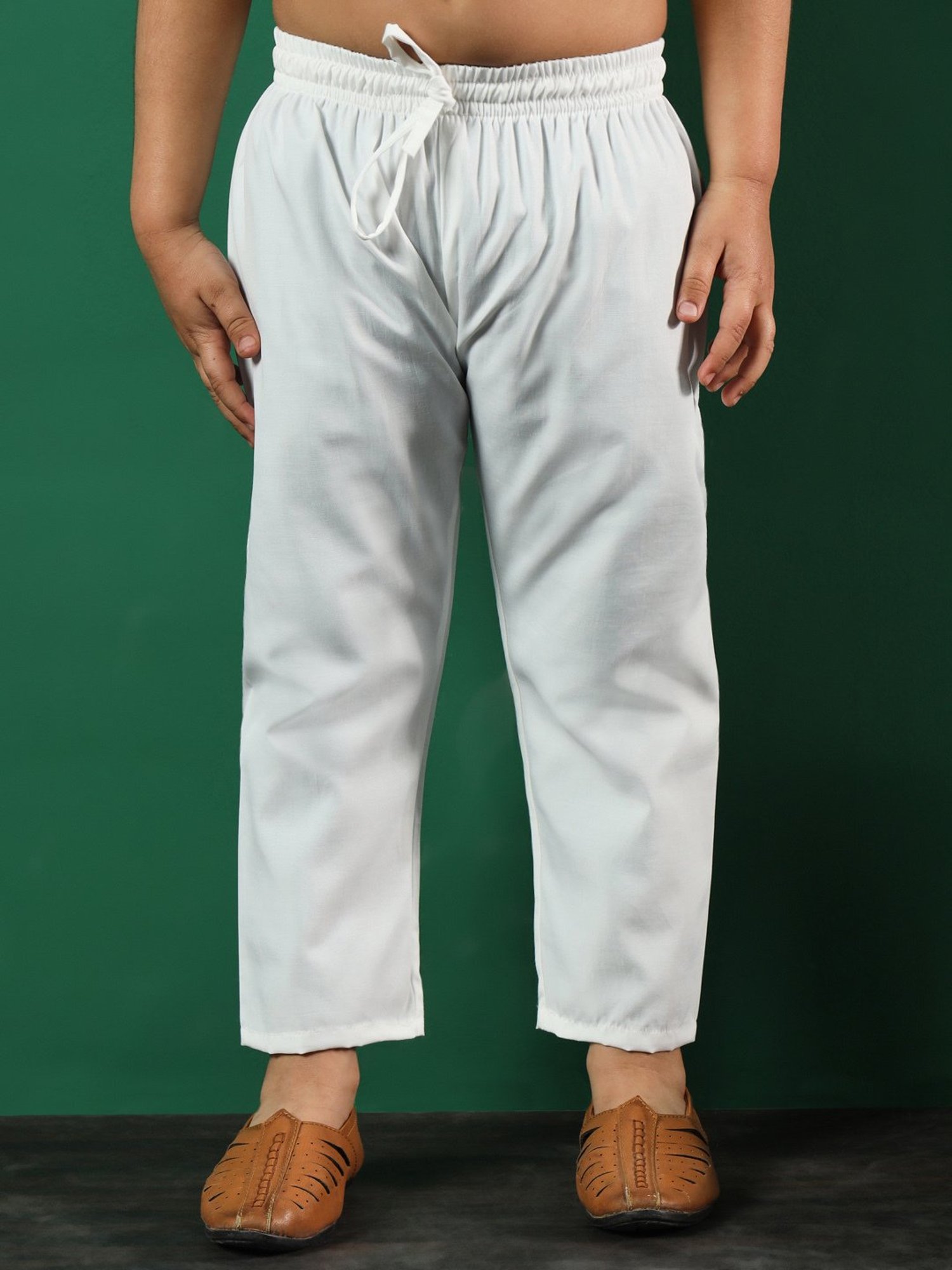 READIPRINT FASHIONS Kids Yellow & White Embroidered Full Sleeves Kurta with Pyjamas