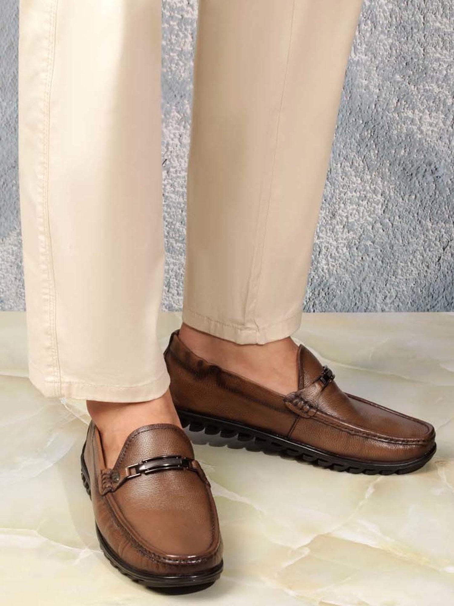 ID Men's Tan Casual Loafers