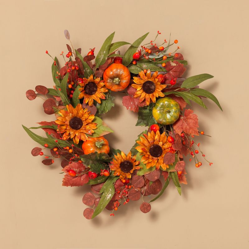 Gerson International 24-Inch Diameter Harvest Wreath with Pumpkin and Berry Accents.