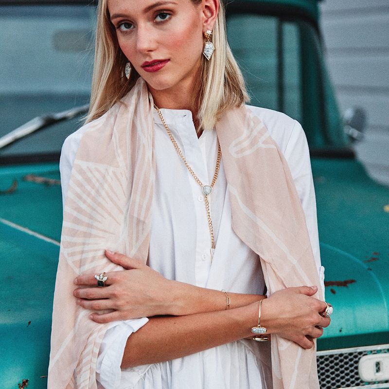 Sanctuary Project Semi Precious White Howlite Chain Link Y Statement Necklace Gold