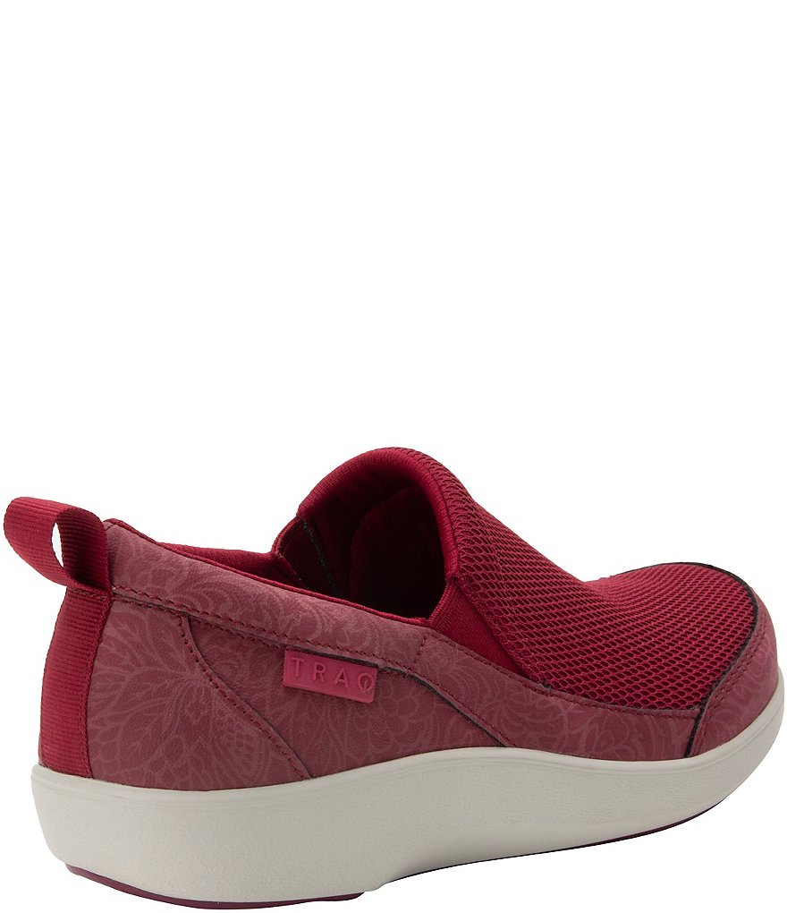Traq by Alegria Melodiq Pedometer Slip-Ons