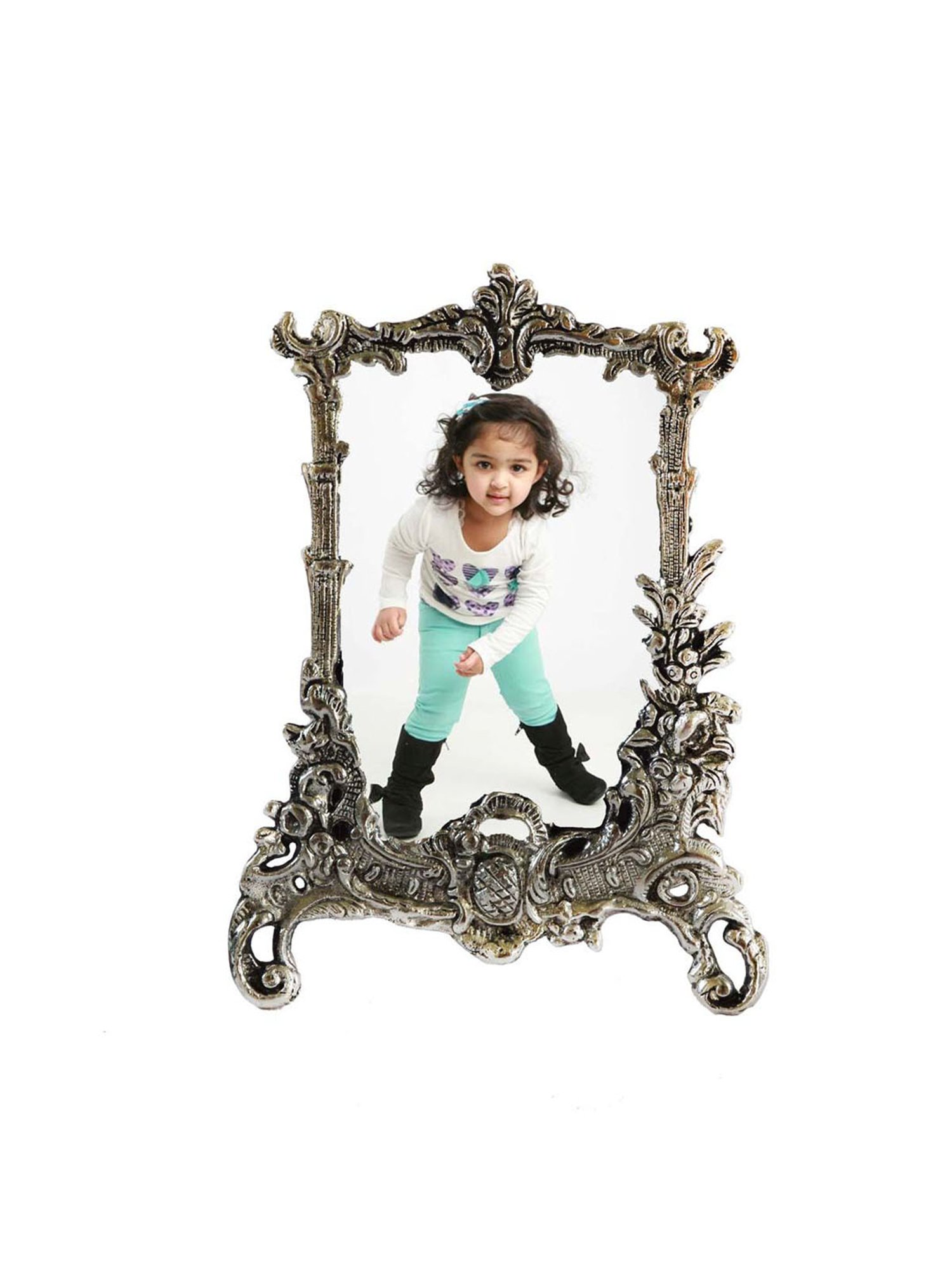 Art Street Gold Engineered Wood Swing Fashion Resin Vintage Photo Frame