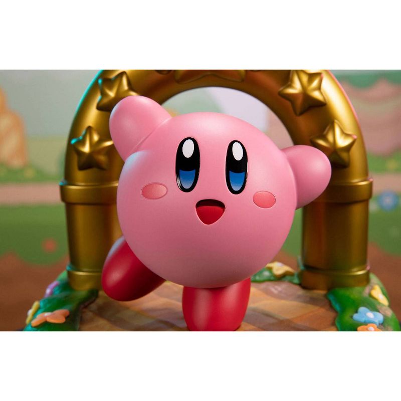 First 4 Figures: Kirby and the Goal Door 9" PVC Statue