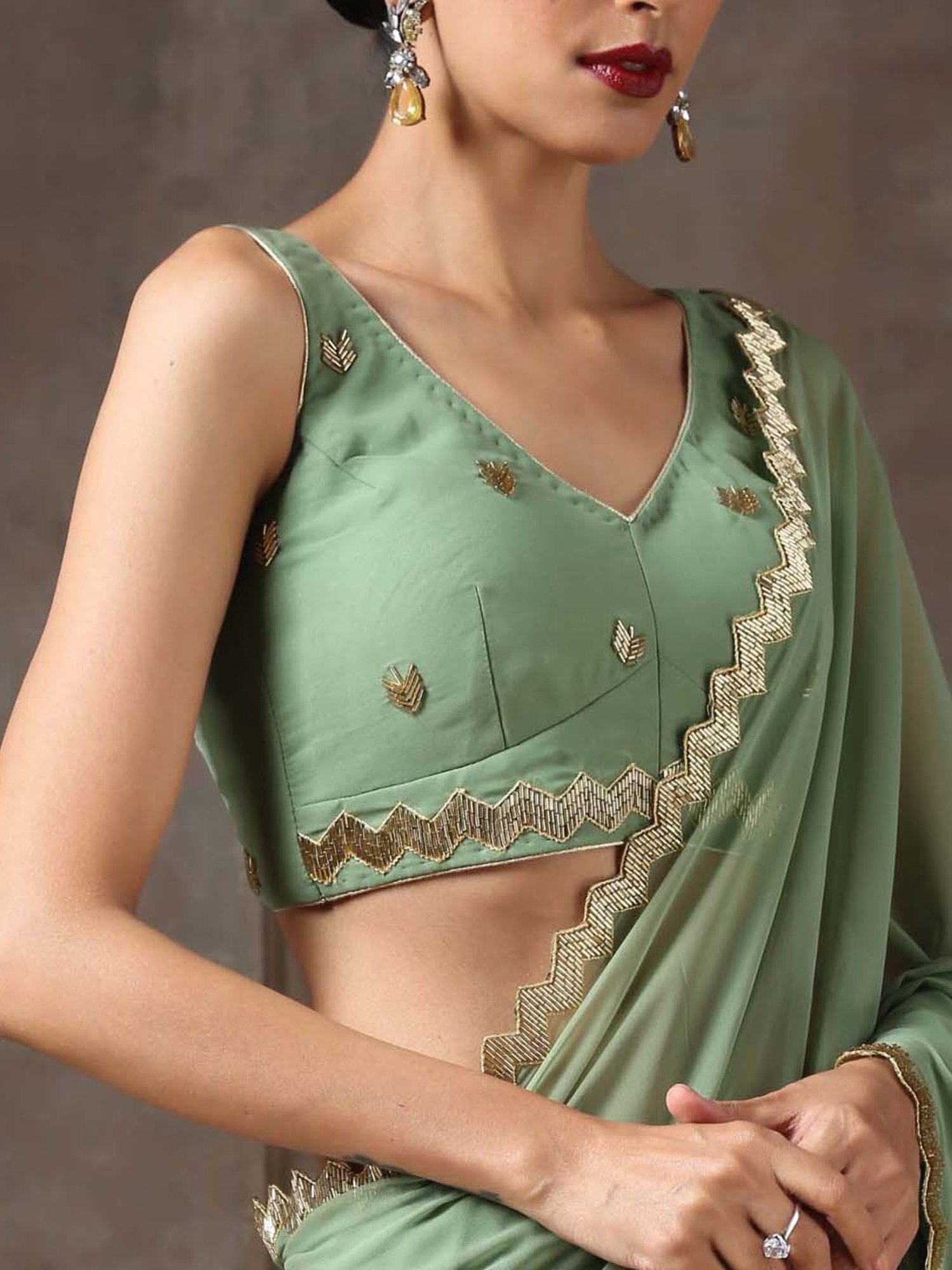 Swtantra Green Embellised Saree With  Embellished Unstitched Self Blouse