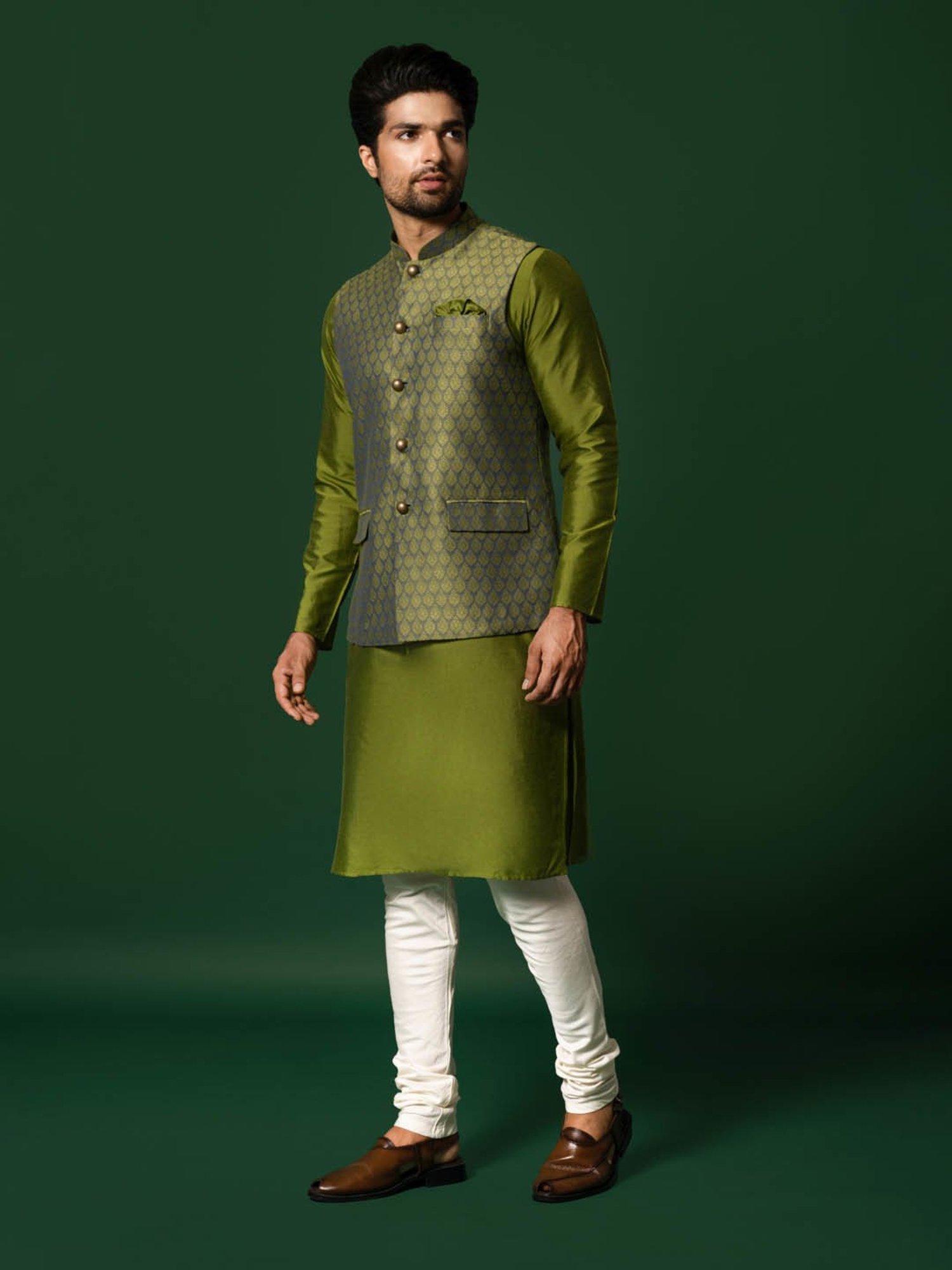 Sanwara Sea Green & White Cotton Regular Fit Chikankari Kurta Bottom Set