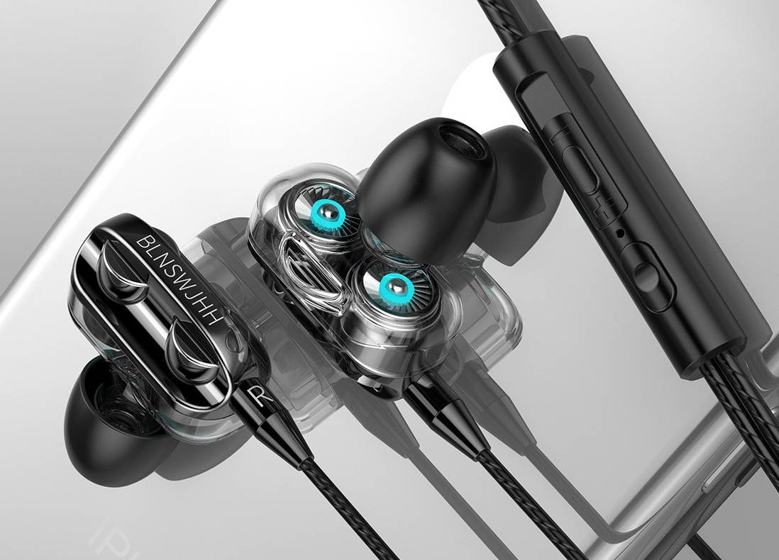 New in-ear earphones, dual dynamic coils and dual speakers are suitable for most smart phone headsets with wire-controlled tuning