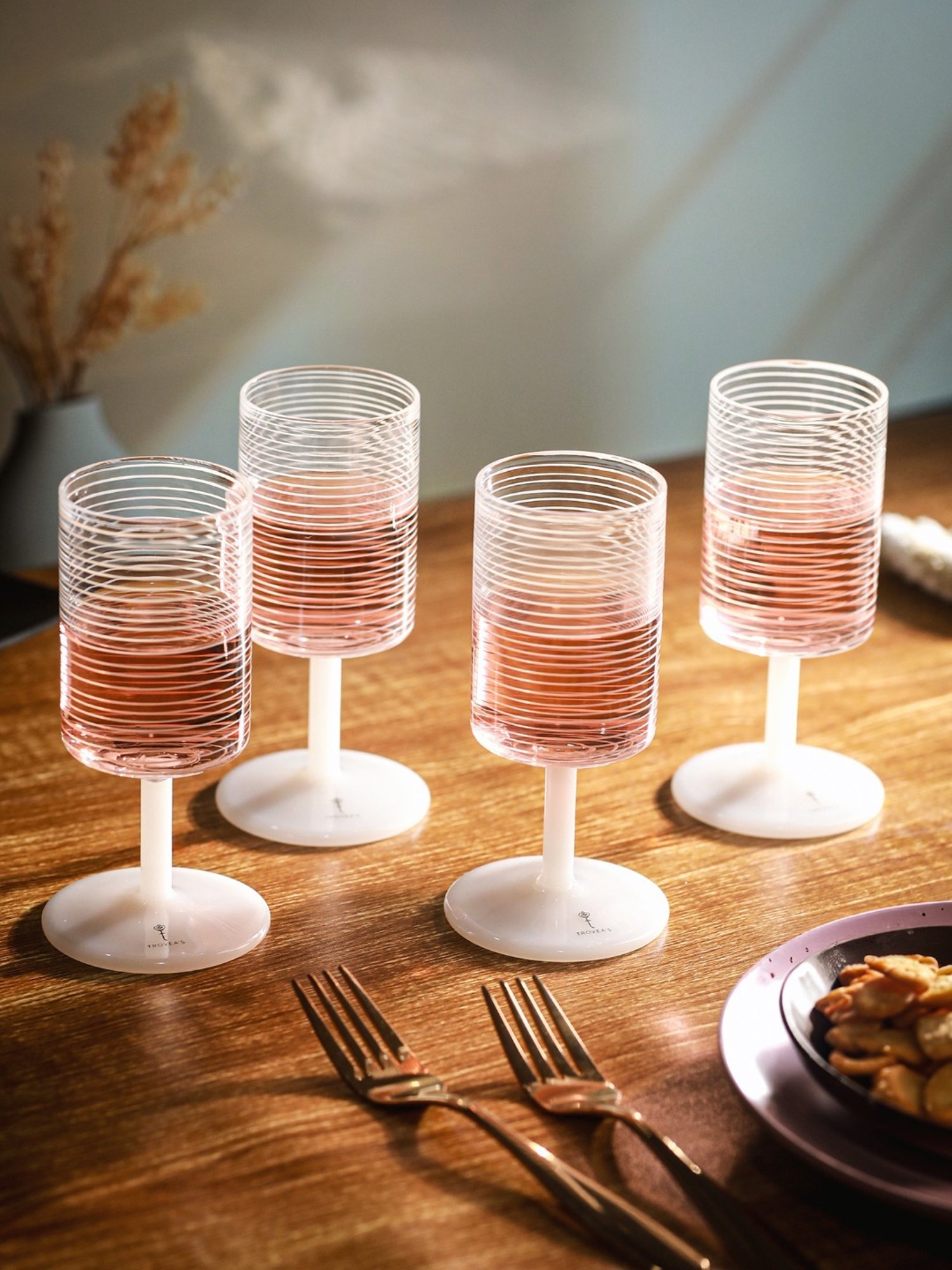Trovea's String Liner Designer Transparent Glass Wine Glass - Set of 4