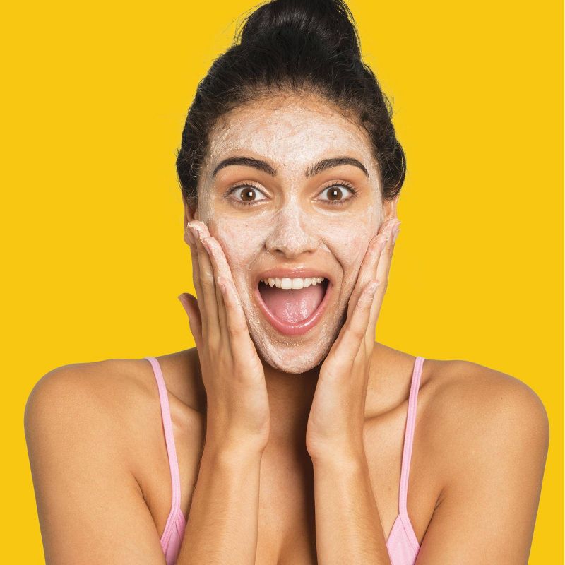 St. Ives Soft Skin Face Scrub - Avocado and Honey - 6oz