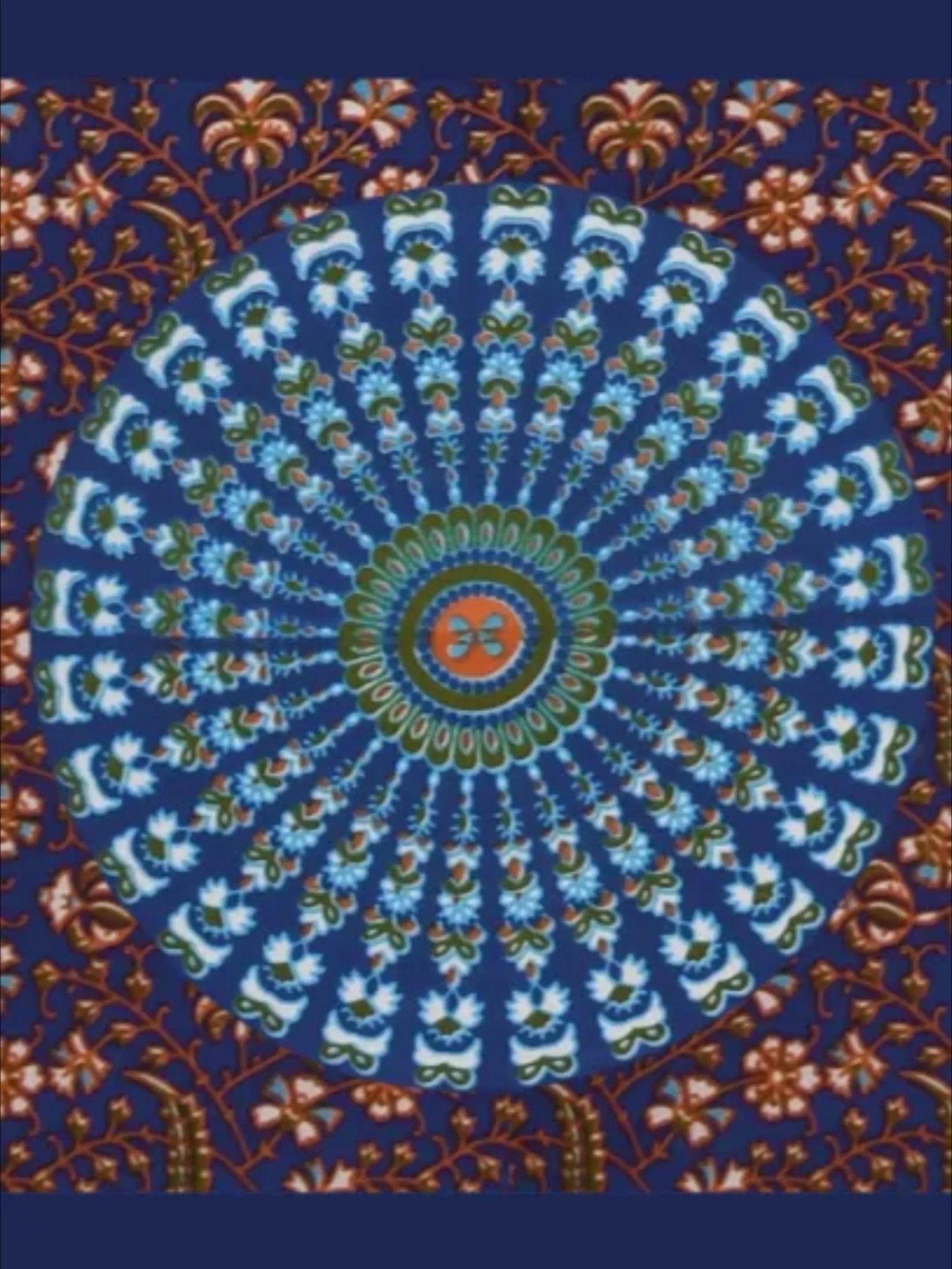 Living Roots Abstract Blue 240 TC Cotton Bedsheet with 2 Pillow Covers