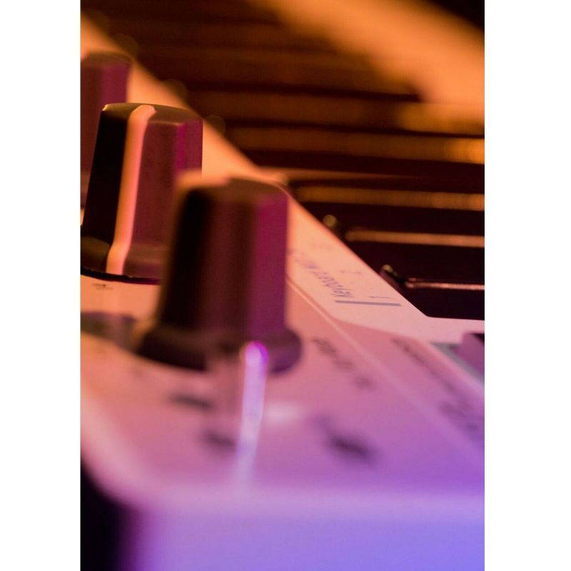 Arturia Keystep 32-Key Slim Keyboard w/ Polyphonic Step Sequencing + Carry Case