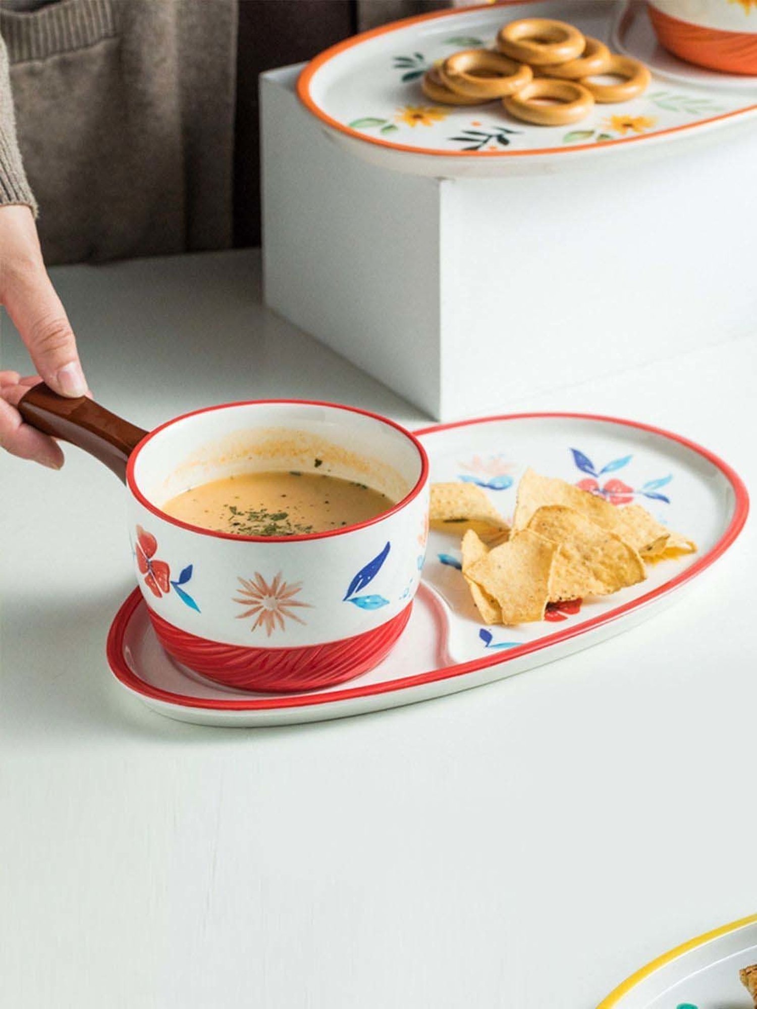 Nestasia Floral Printed White & Red Elegant Dining Set of 1 Pot with Handle & 1 Tray