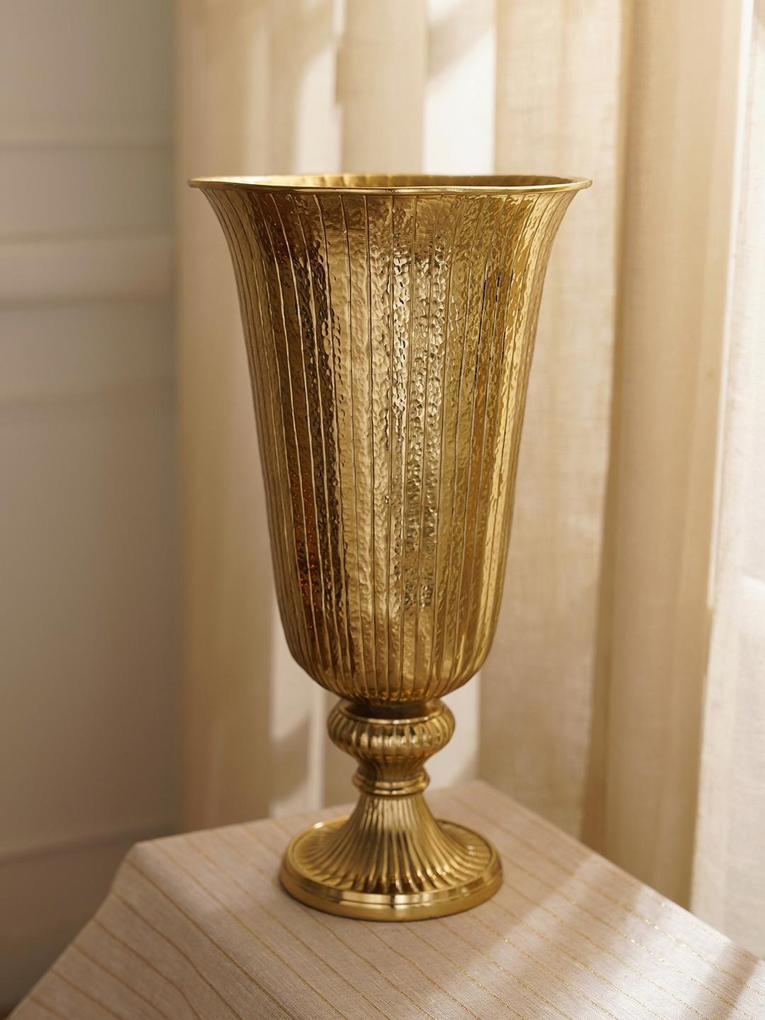Pure Home and Living Gold Aluminium Textured Vases