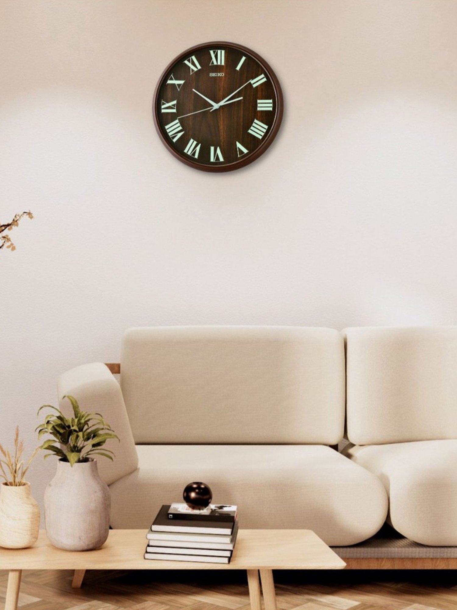 SEIKO classic brown plastic wall clock