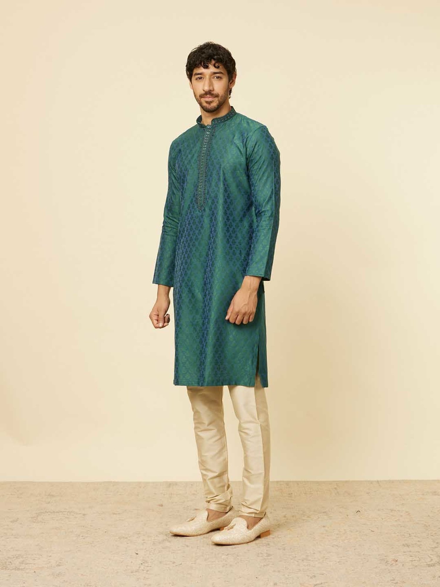 Sanwara Sea Green & White Cotton Regular Fit Chikankari Kurta Bottom Set