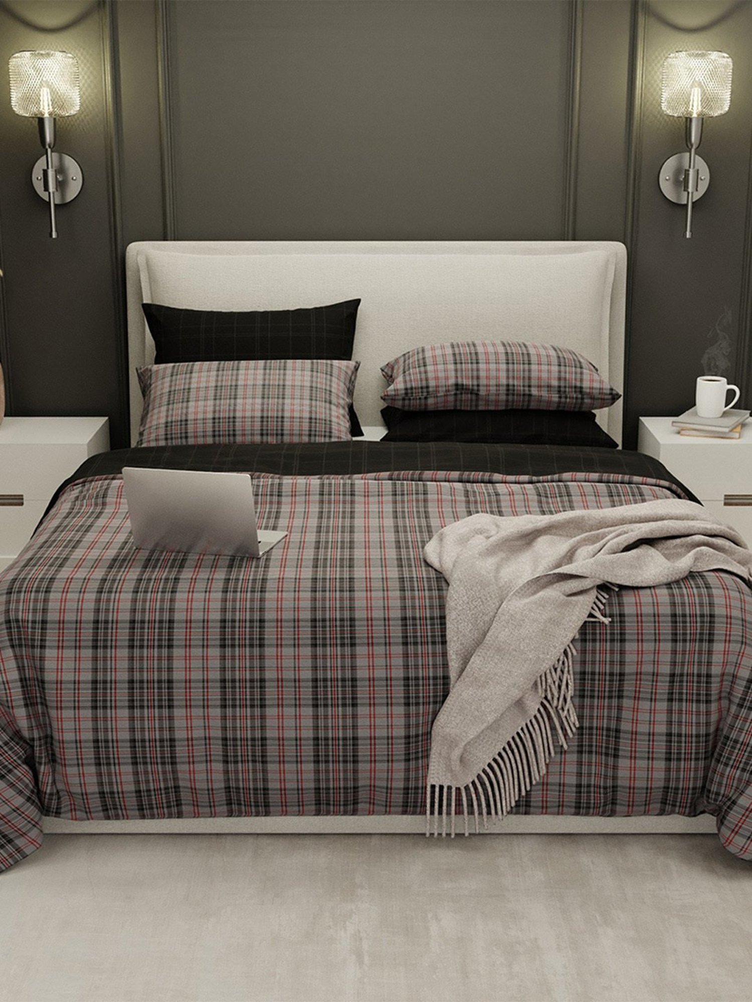 Stoa Paris Urbain Geometric Grey & Red 230 TC Microfibre King Duvet Cover with 4 Pillow Covers