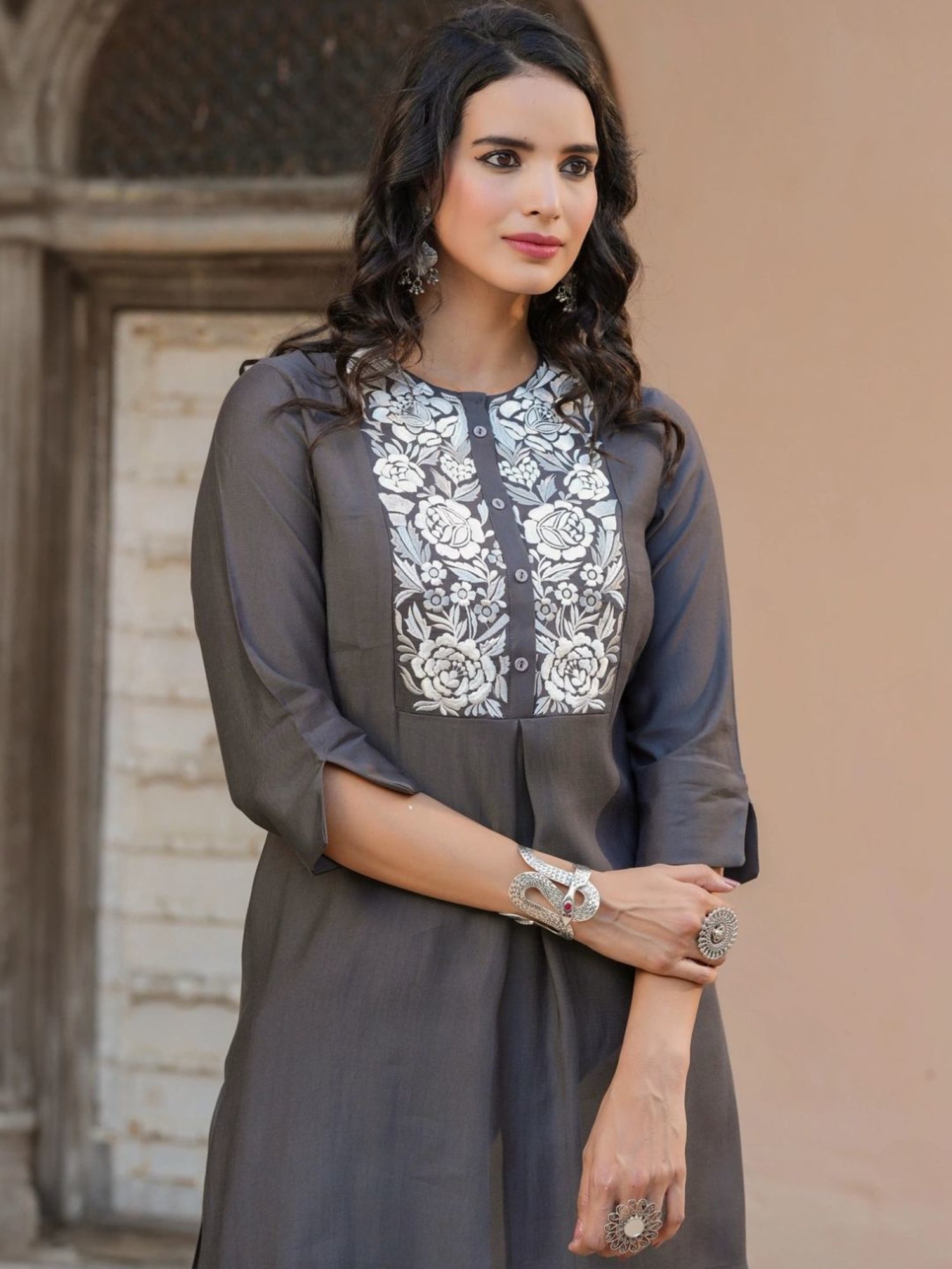 Scakhi Grey Roman Silk Embroidered Co-Ord Set Tunic With Pant