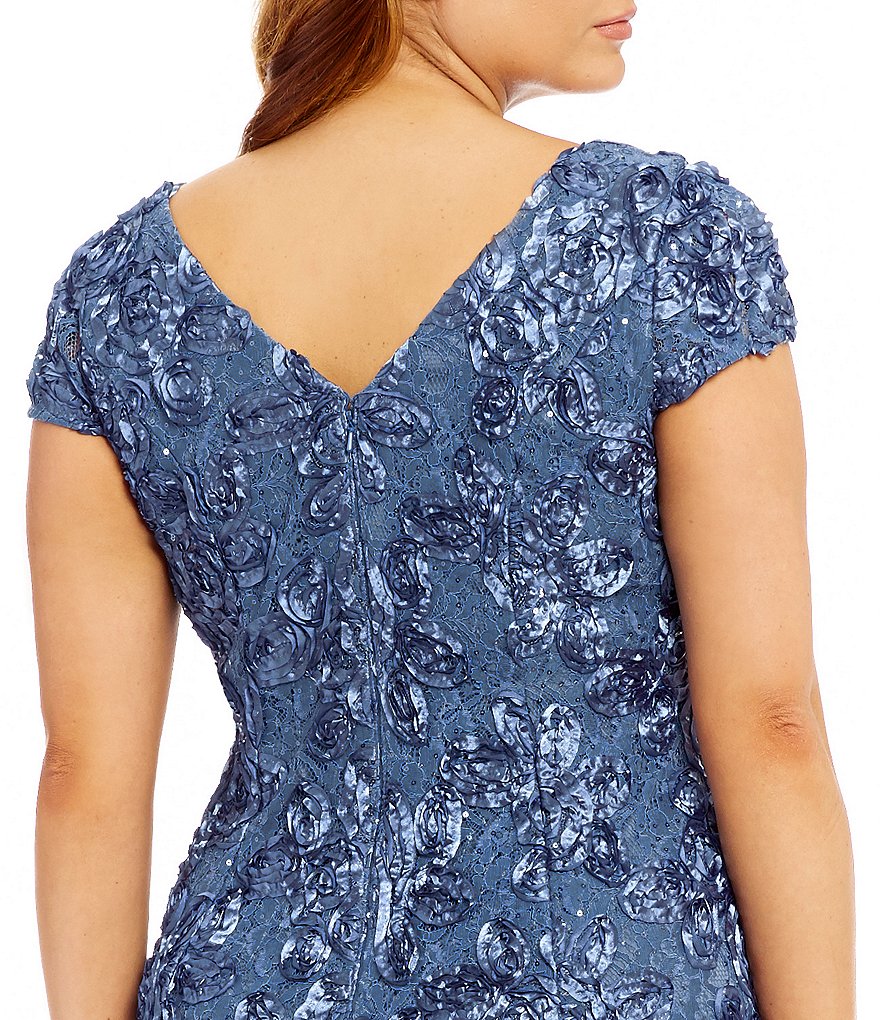 Alex Evenings Plus Size Cap Sleeve Round Neck Rosette Lace Dress