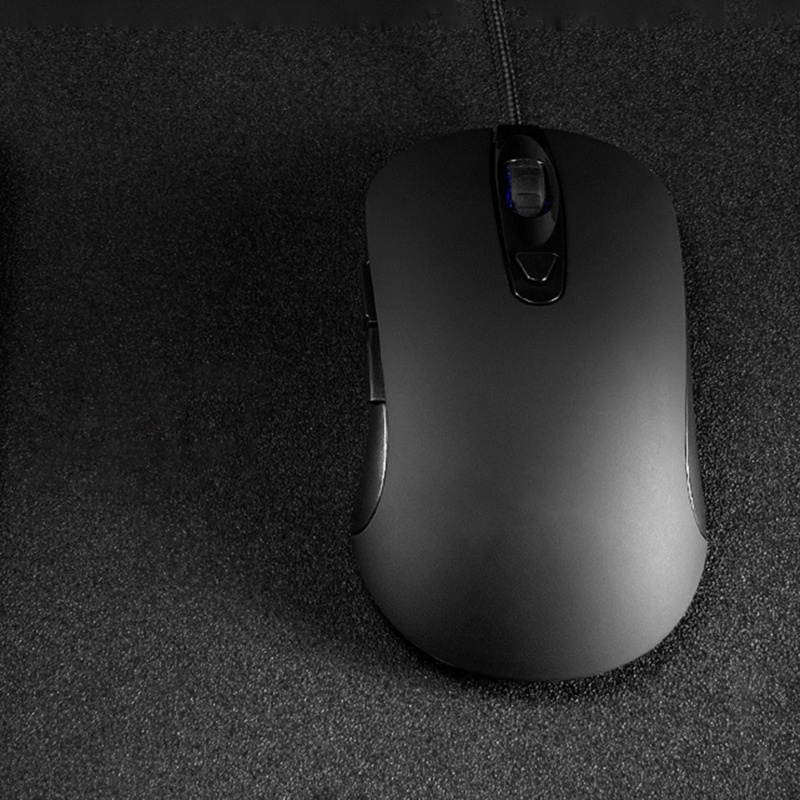 Q2 Universal 1600DPI Backlight Mute Wired Sensitive Gaming Mouse PC Accessory