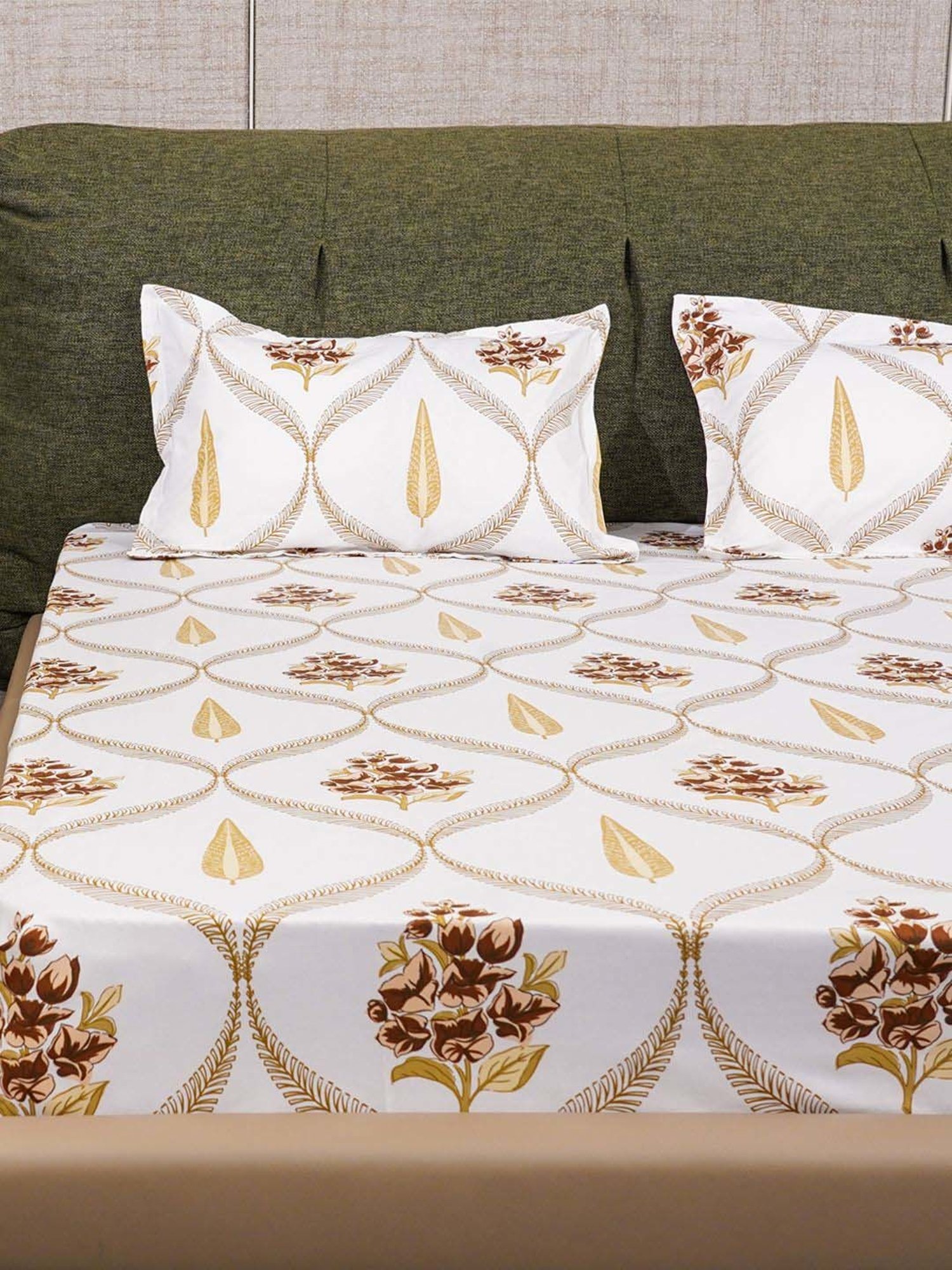 Urban Space Brown & White Cotton 200 TC Floral Moroccan Printed Single Bedsheet with 1 Pillow Cover