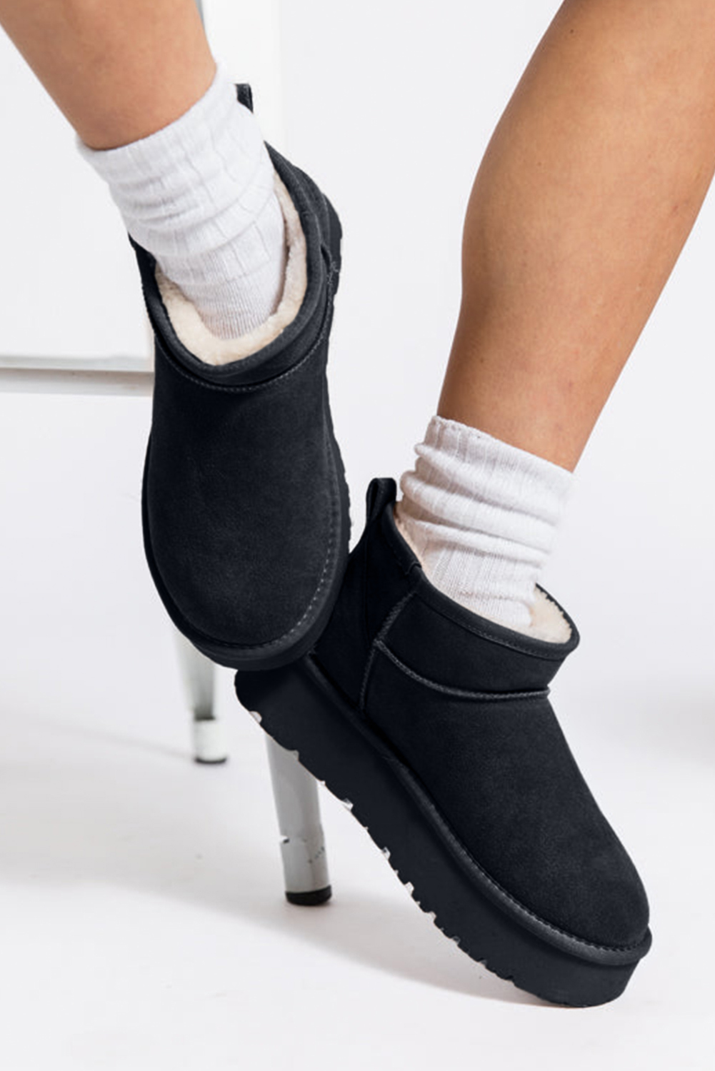 Bagatt Women's Fiona Black Chelsea Boots