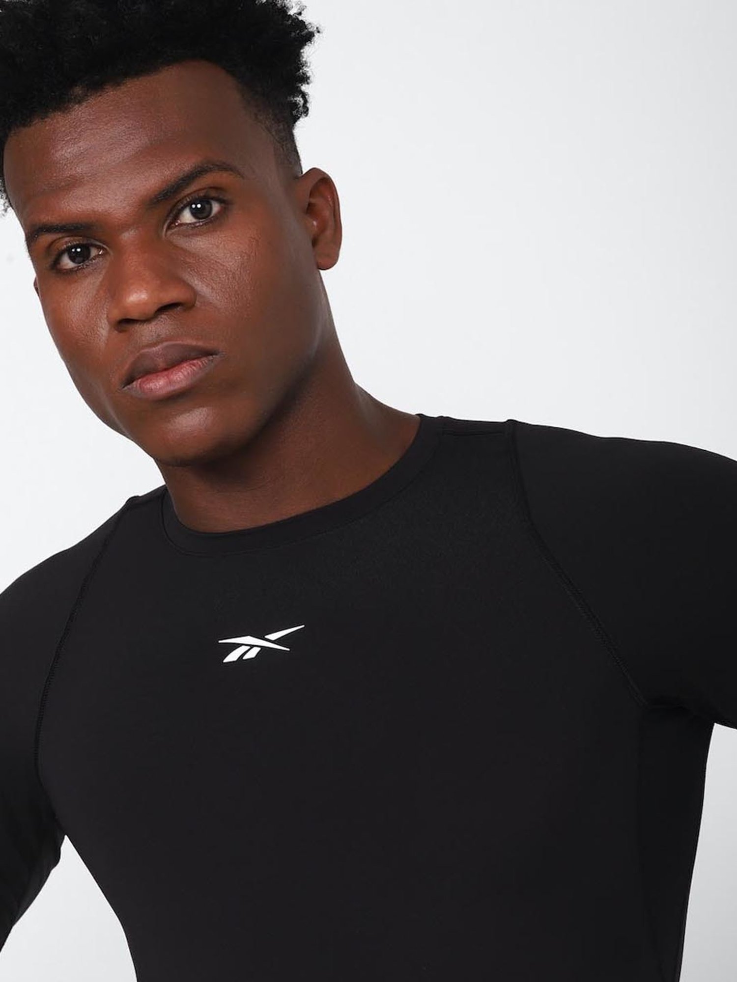 Reebok Black Regular Fit T-Shirt