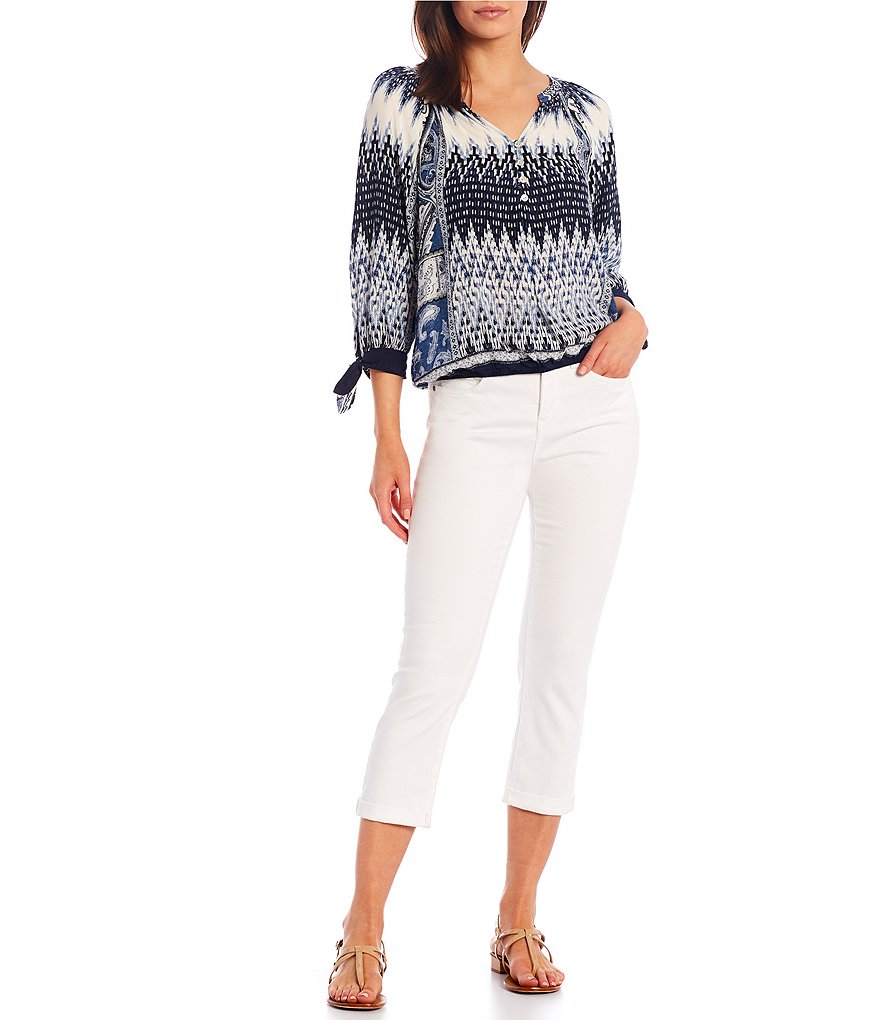 Figueroa & Flower Petite Size Lita Mixed Border Print Band Split V-Neck 3/4 Tie Sleeve Bubble Hem Top