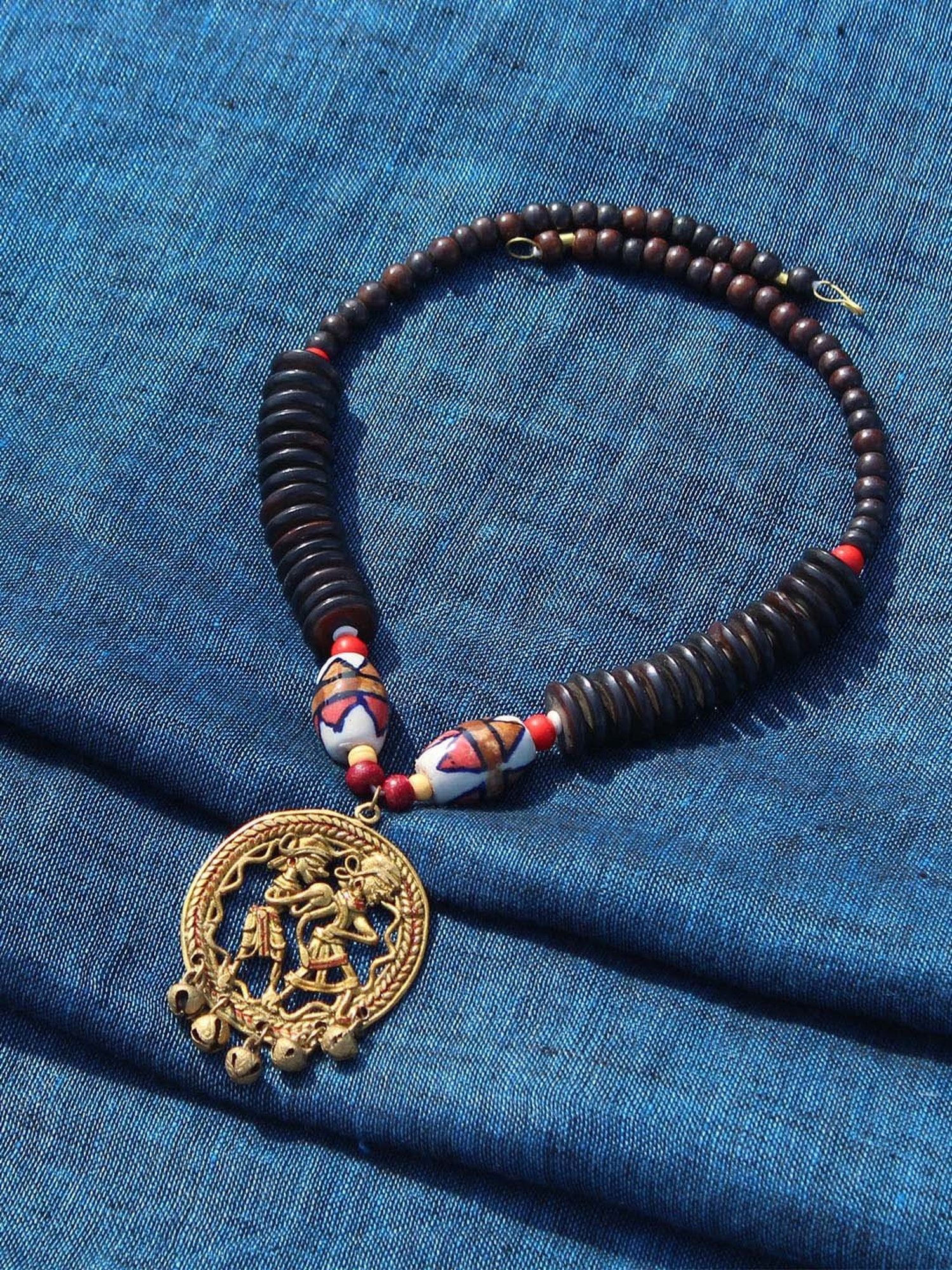 ExclusiveLane 'Tribal Couple Rounds' Black & White Brass Necklace Handcrafted in Dhokra Art