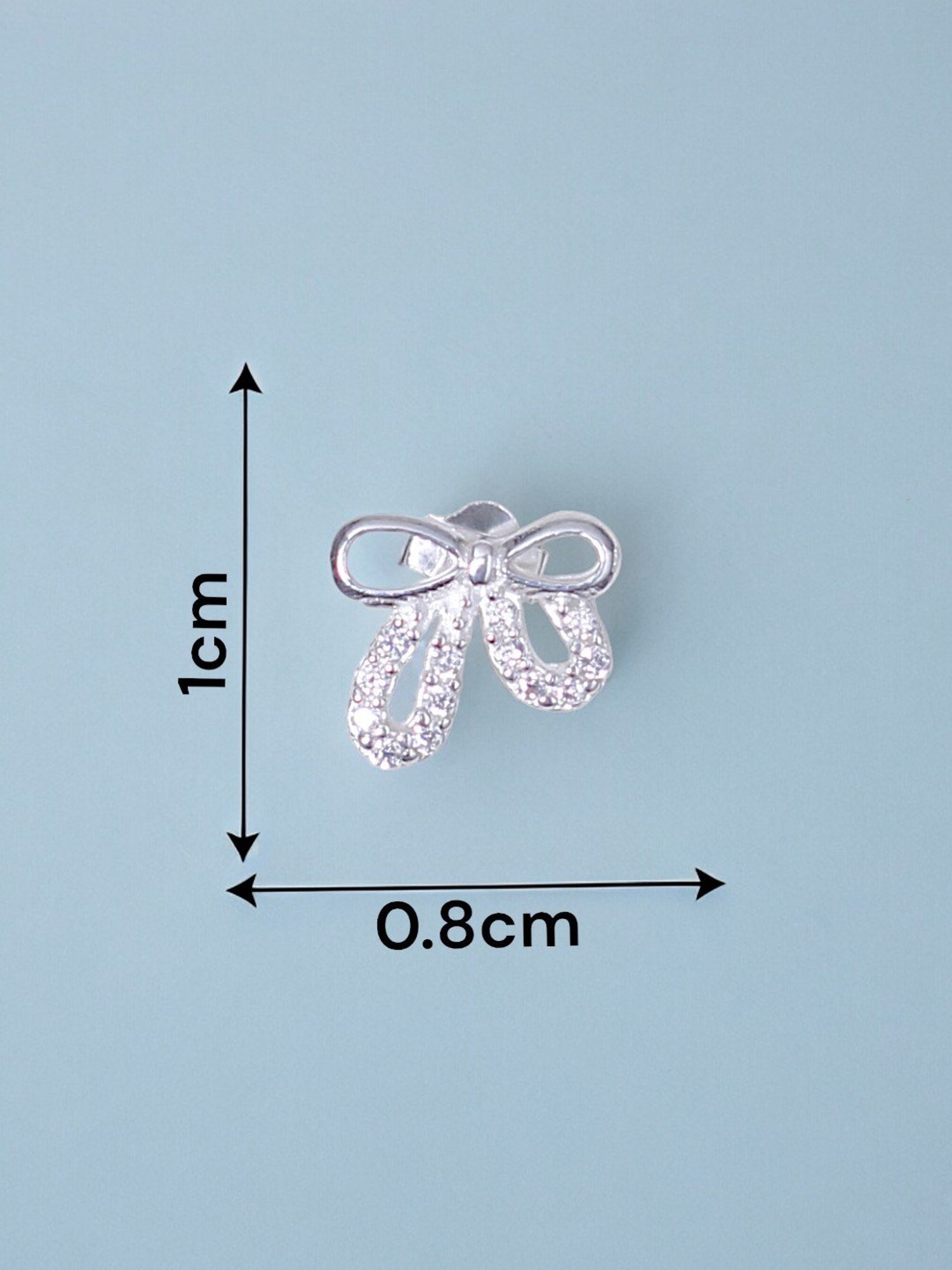 Taraash 925 Sterling Silver Bow-Shaped CZ Stud Earrings for Women