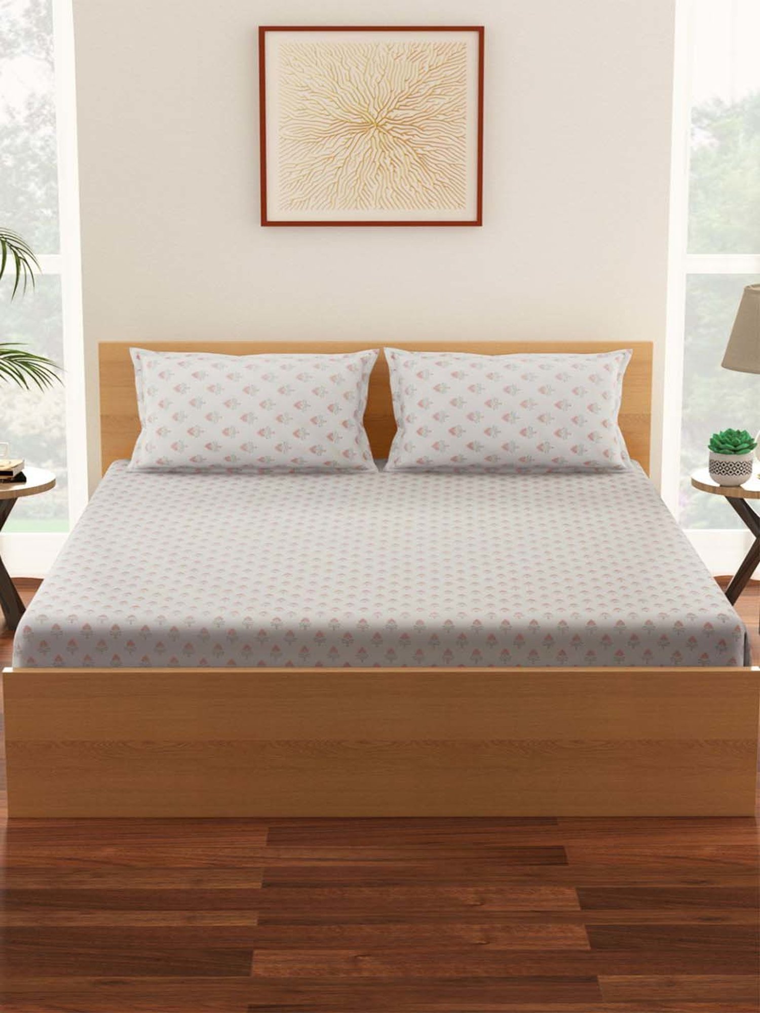 Living Scapes by Pantaloons Pink Cotton Bedsheet With 2 Pillow Covers