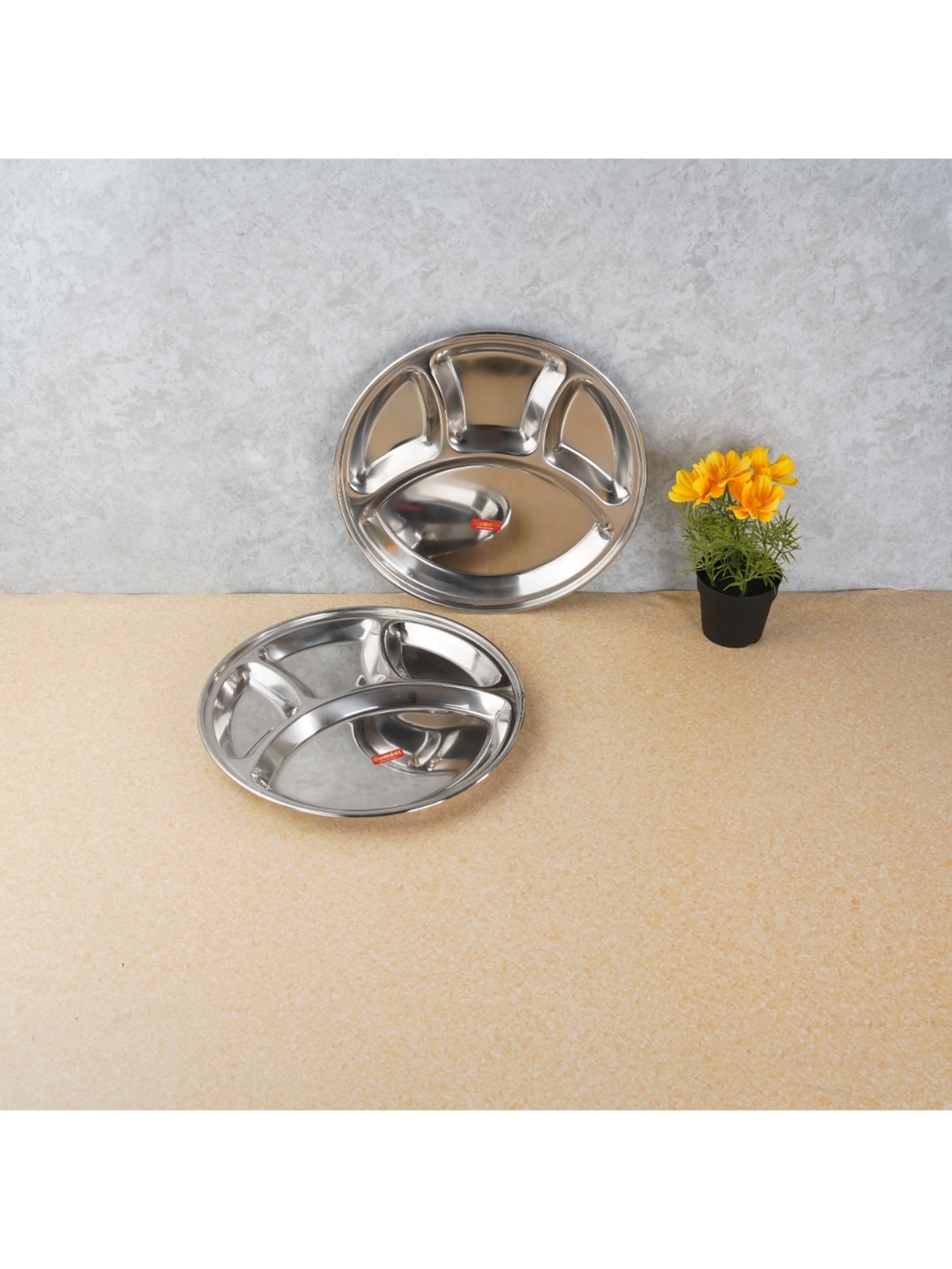 Nestasia Premium Quality Mandala Yellow Spiral Printed Square Shaped Ceramic Plate With Handle