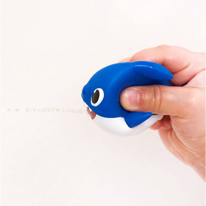 Pinkfong Nickelodeon Bath Squirters Baby Shark & Daddy Shark - 2pk