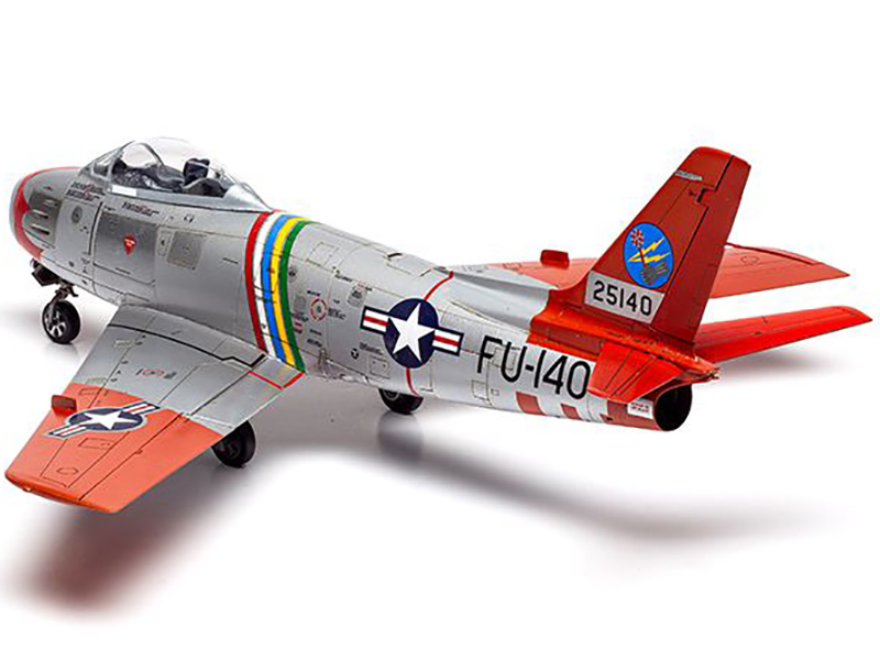 Level 2 Model Kit North American F-86F Sabre Aircraft with 2 Scheme Options 1/48 Plastic Model Kit by Airfix