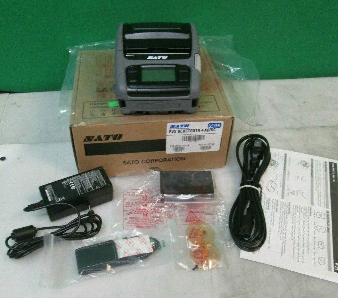 SATO PV3 Mobile Label Printer WWPV31260 203DPI USB Bluetooth NEW