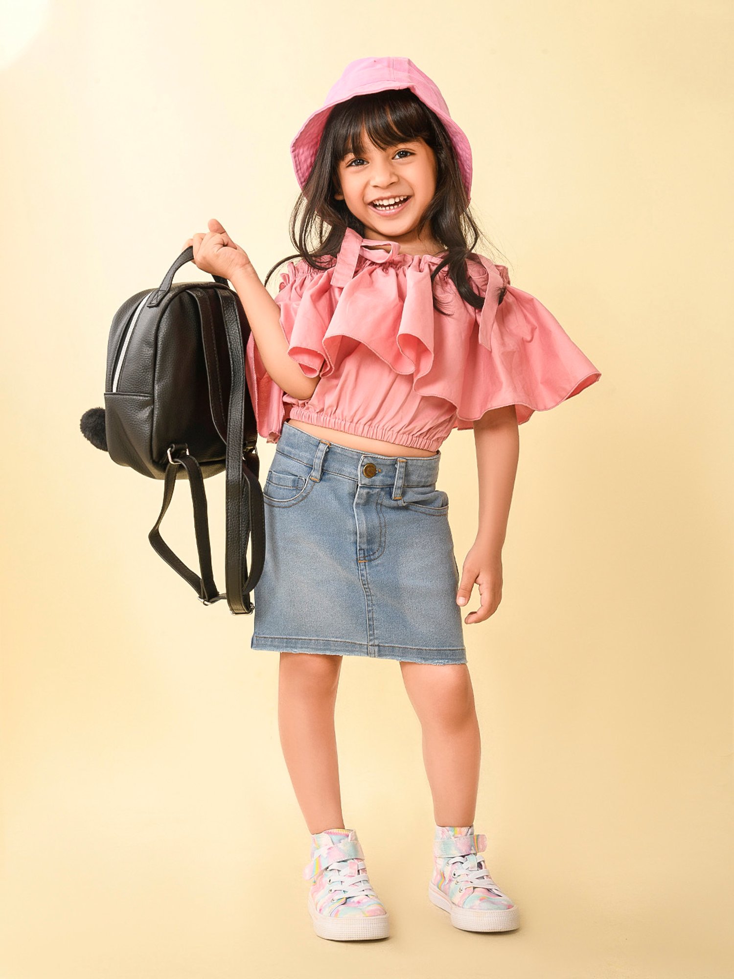 LilPicks Kids Pink Solid Crop Top