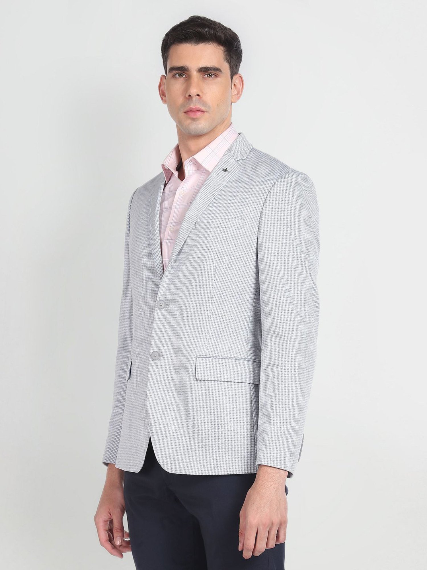 Arrow Sports Green Regular Fit Texture Waistcoat