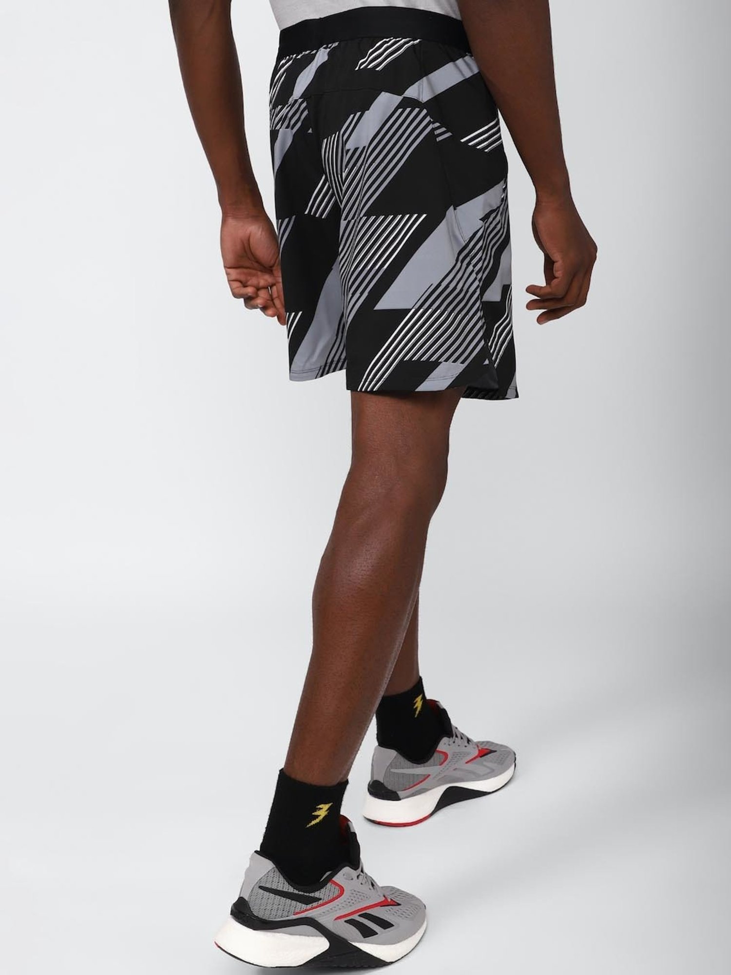 Reebok Black Regular Fit Printed Sports Shorts