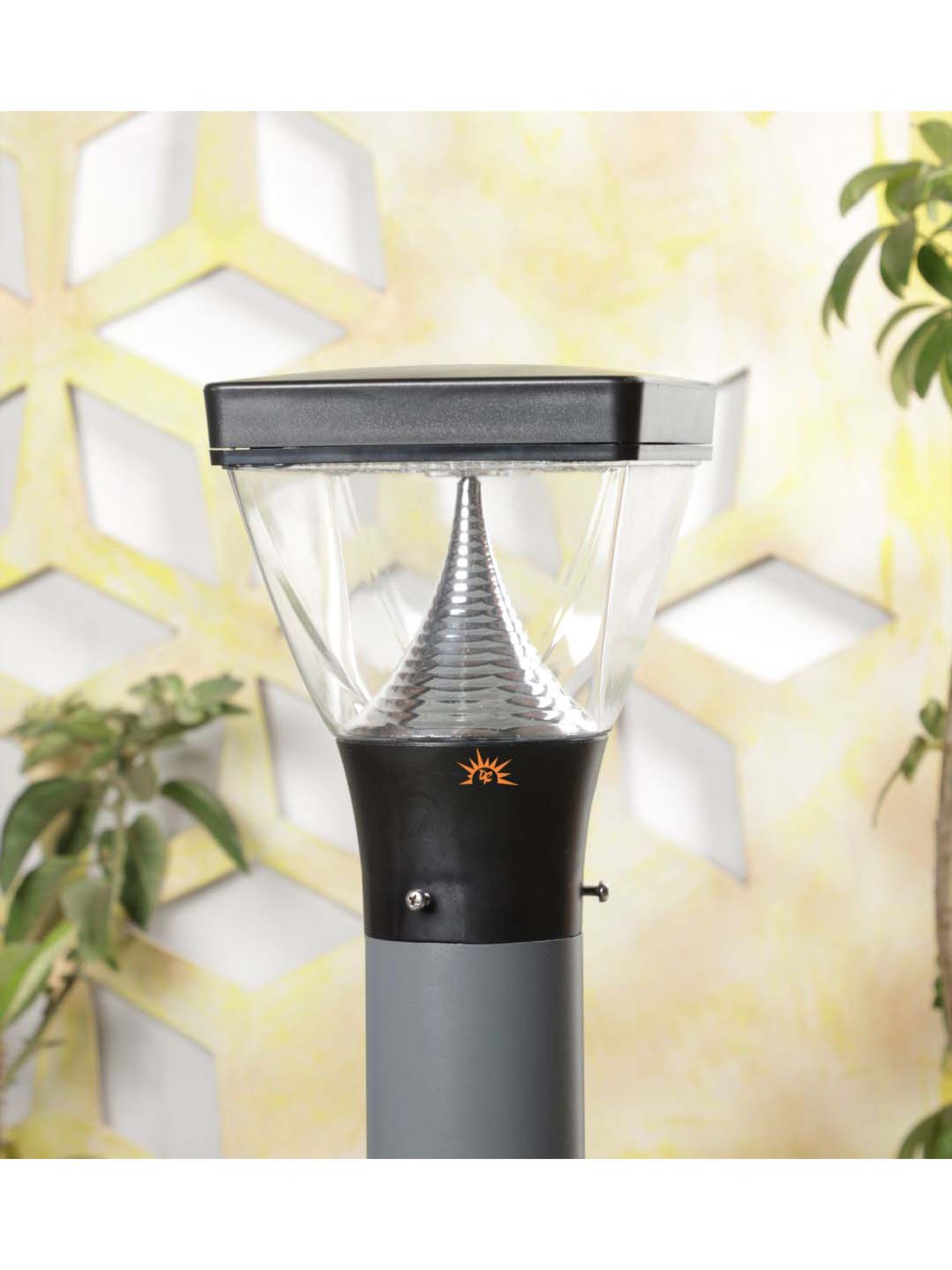 DecorativeRay Black PVC Gate Light - Set of 1