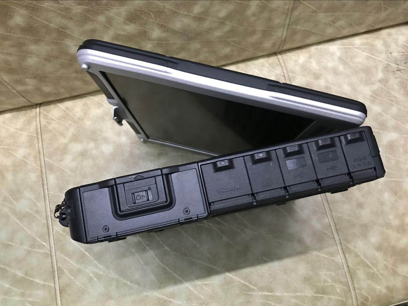 Panasonic laptop CF-31 fully rugged CPU i5/2520/MK2 memory 4G/DDR3 HDD 500G 13 inch LED screen 1024*768 hand touch rotating Windows 7/XP