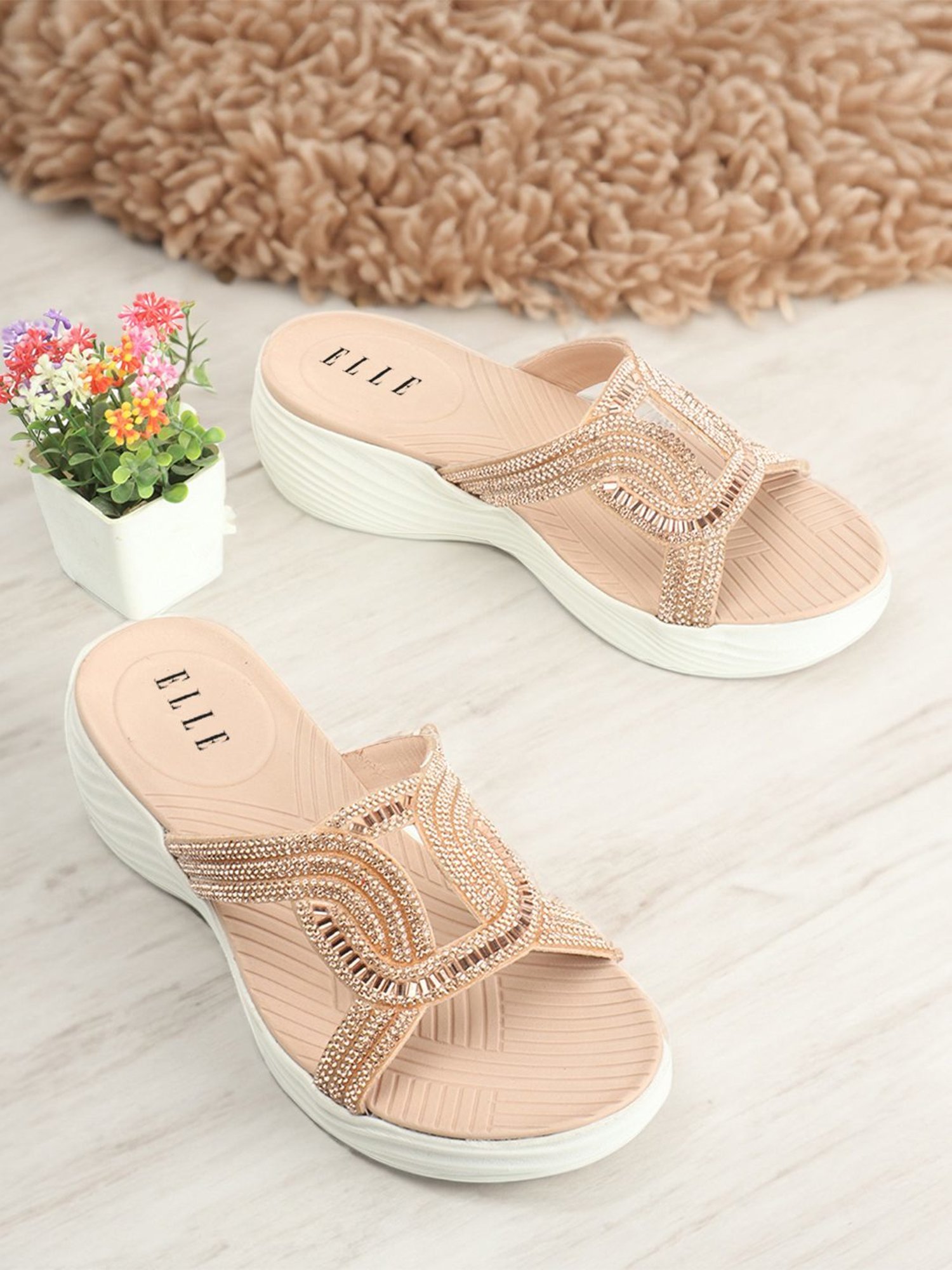 Elle Women's Pink Thong Wedges