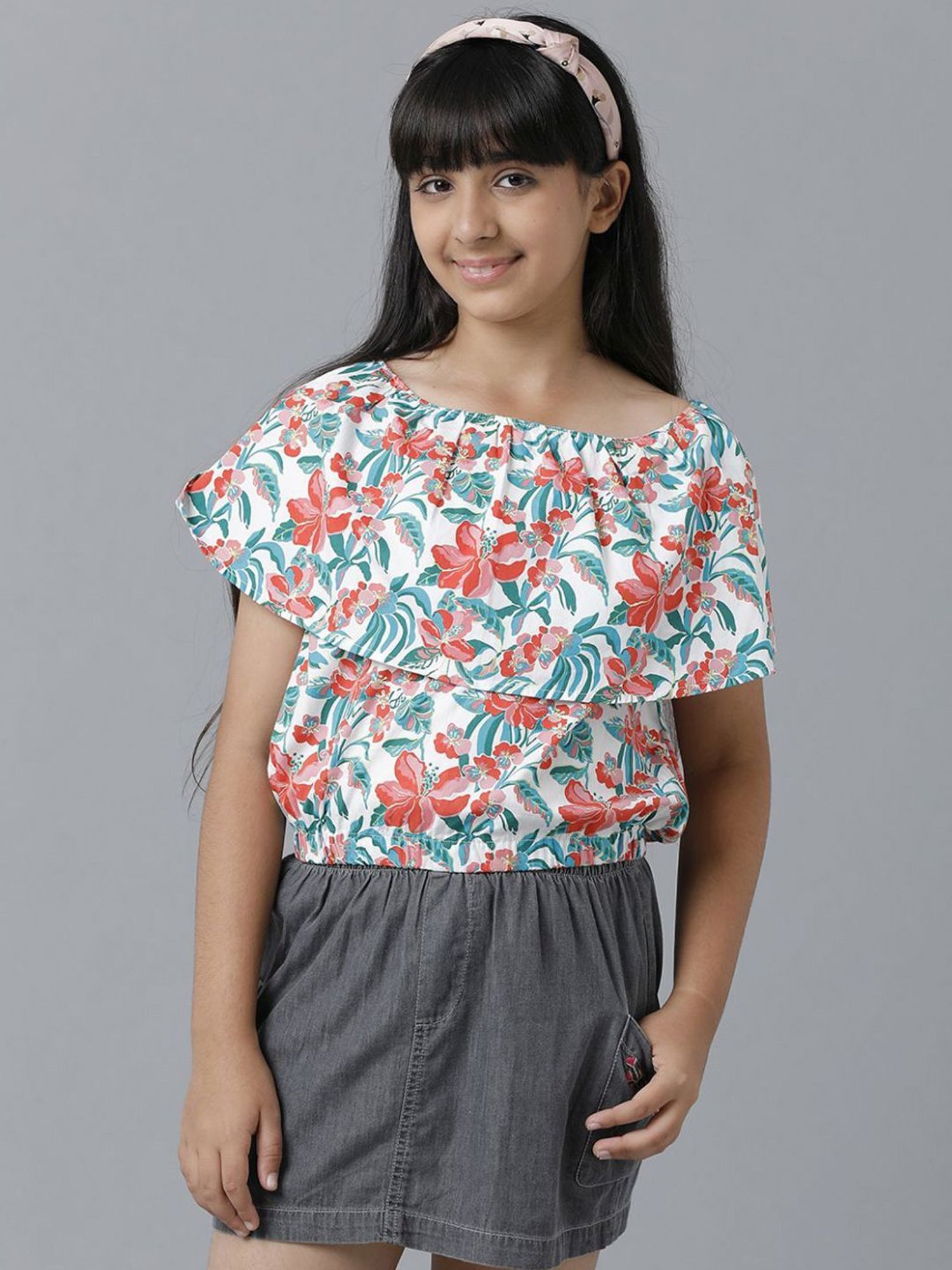 Under Fourteen Only Kids White & Red Cotton Floral Print Top