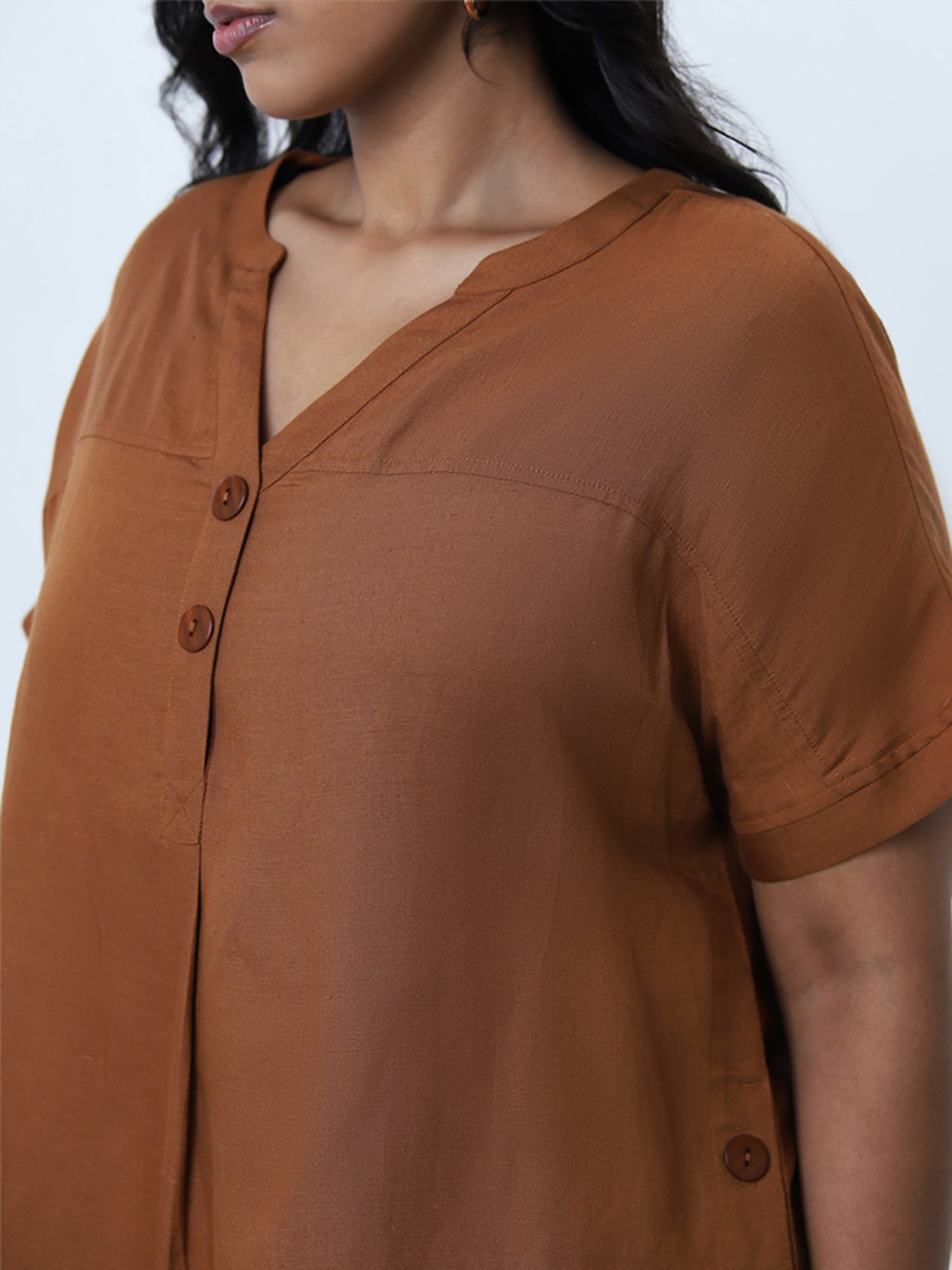 Gia by Westside Brown Solid Top