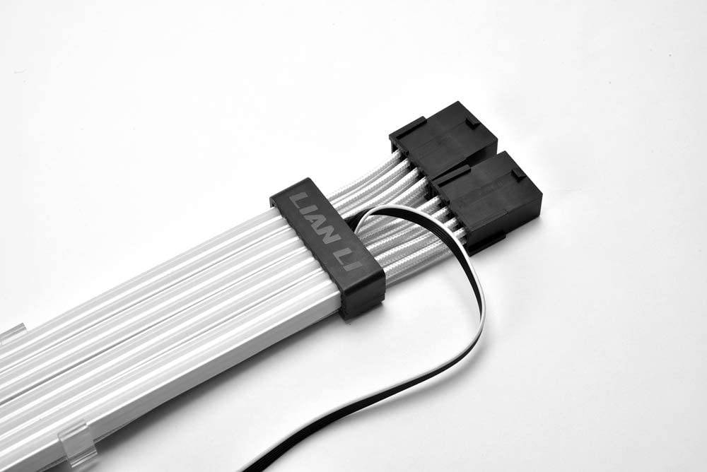 LIAN LI PW8-V2 ADDRESSABLE RGB STRIMER Plus 8-PIN, white