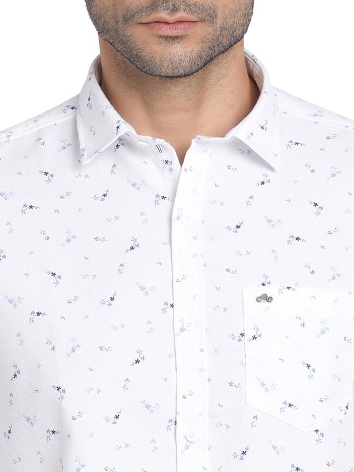 Turtle White Slim Fit Printed Shirts