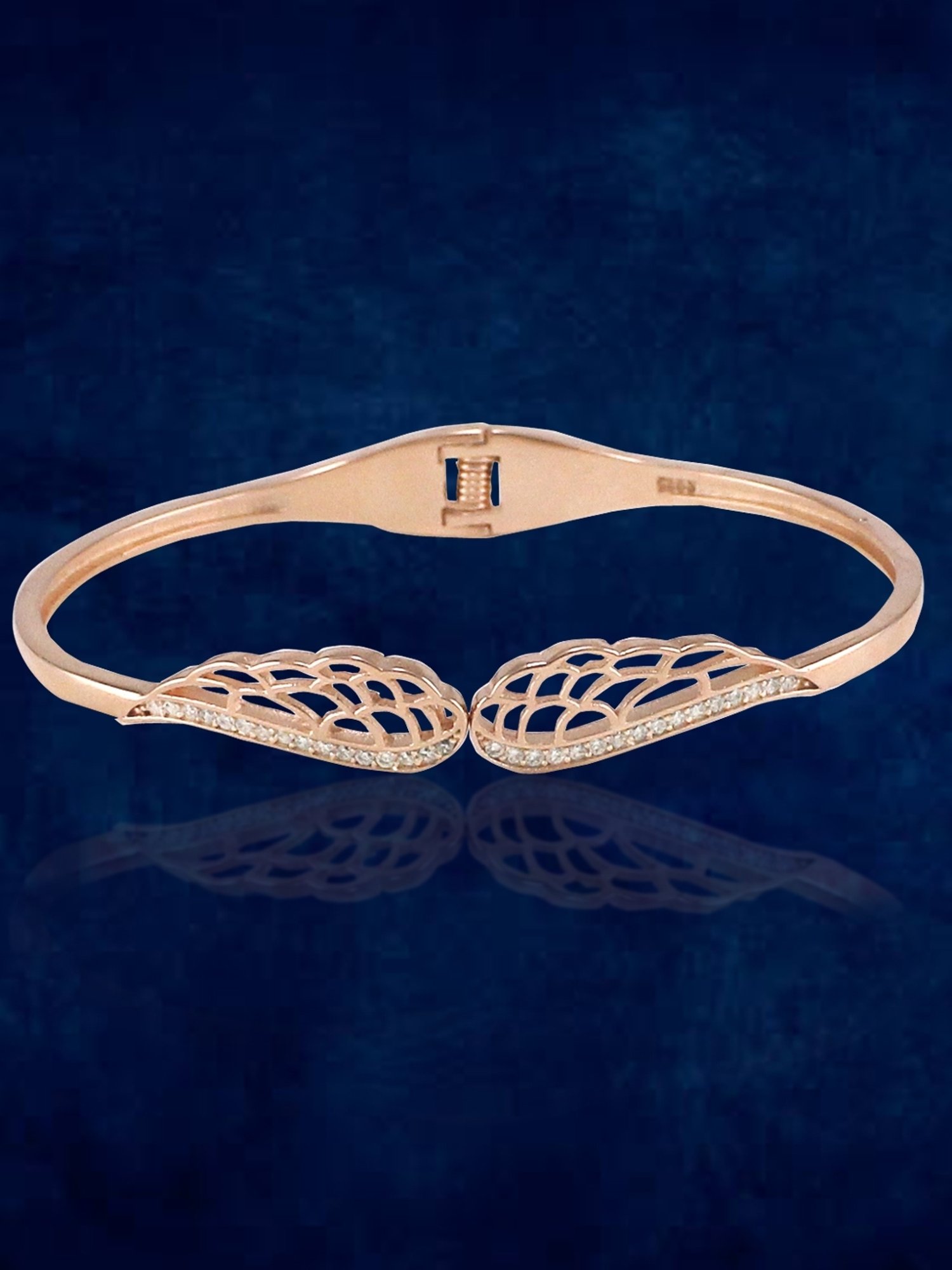 Taraash 92.5 Sterling Silver Angel Wing Bracelet for Women