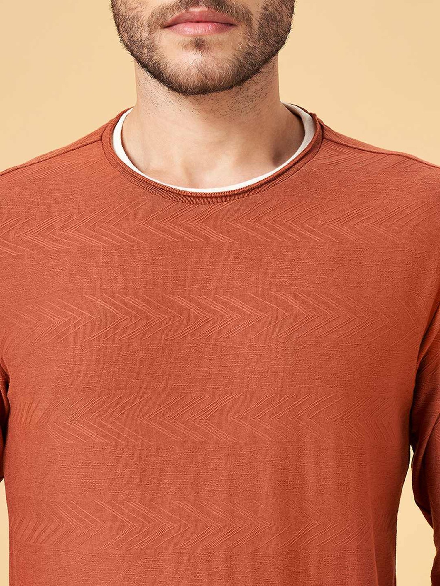 7 Alt by Pantaloons Rust Slim Fit T-Shirt