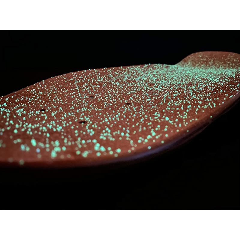 Spray on Grip Tape for Skateboards and Longboards Glow in The Dark