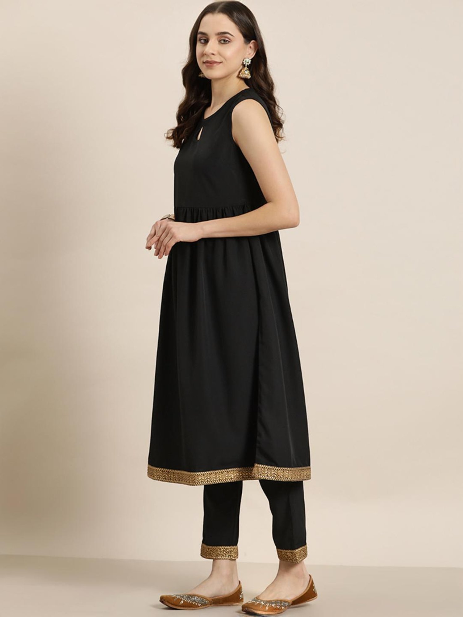 Ziyaa Black Straight Fit Kurta Pant Set With Dupatta