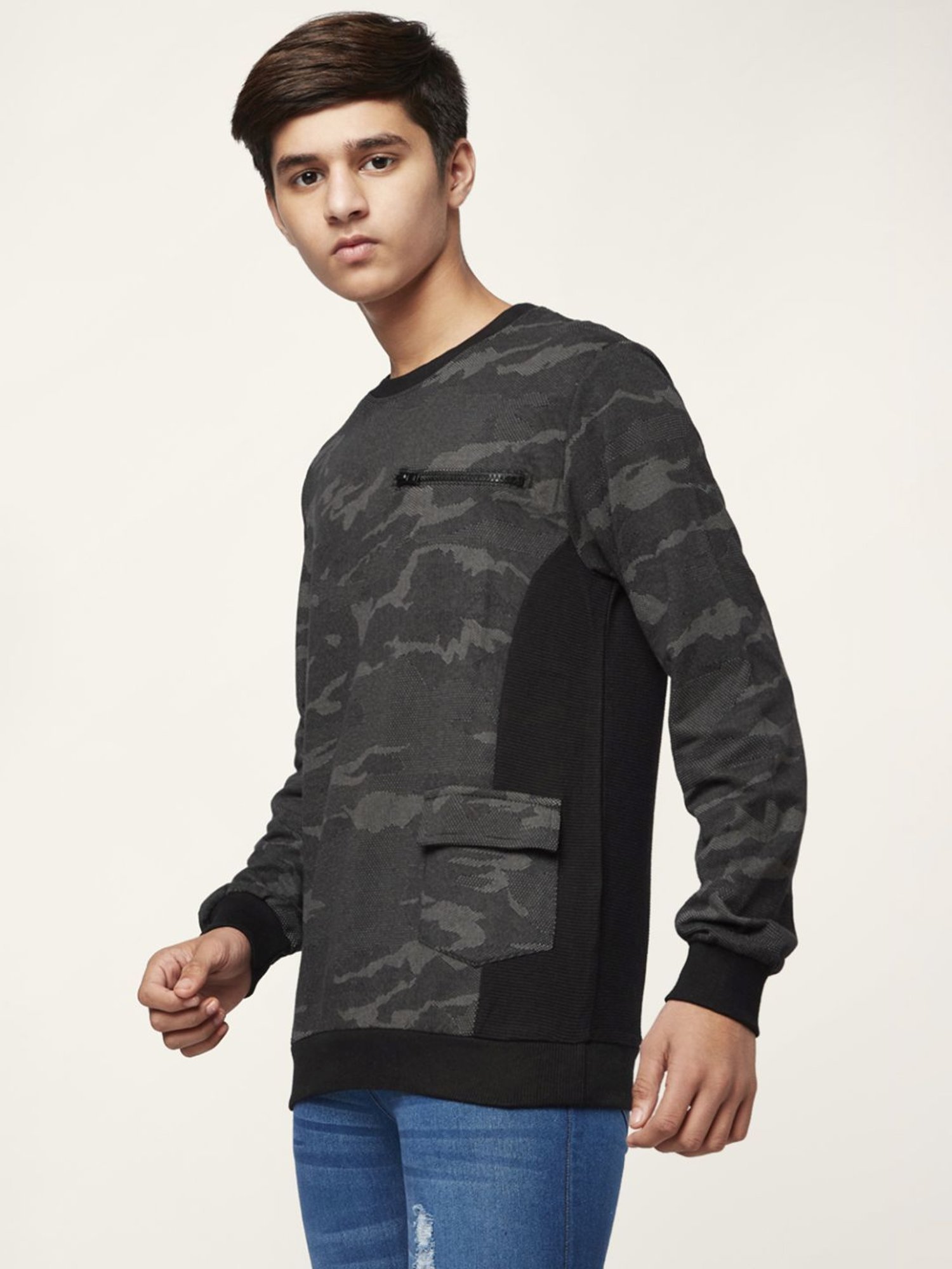 Coolsters by Pantaloons Kids Black Cotton Printed Full Sleeves Sweatshirt